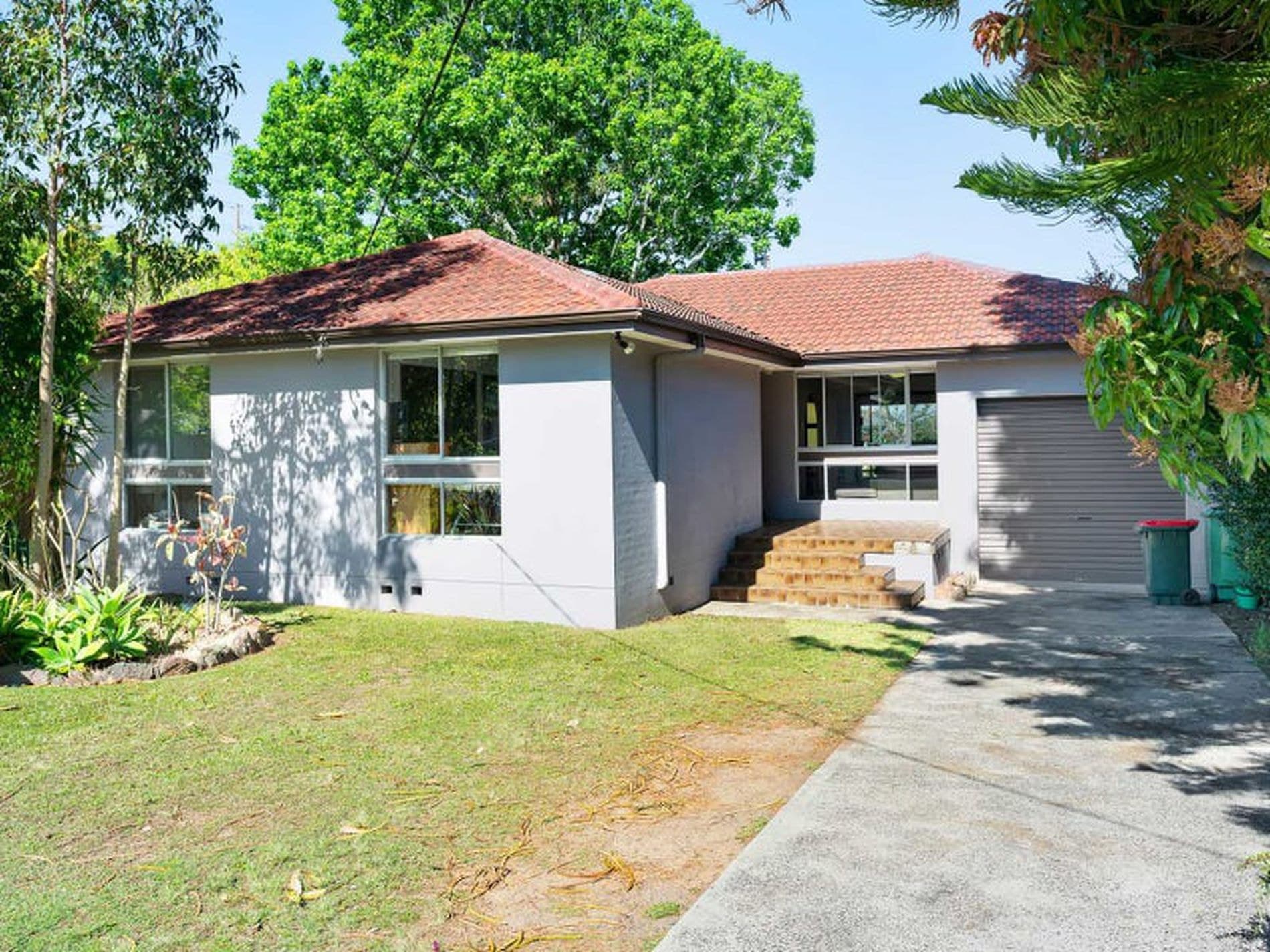 20 Ravenswood Street, Mannering Park, Mannering Park - Image 1
