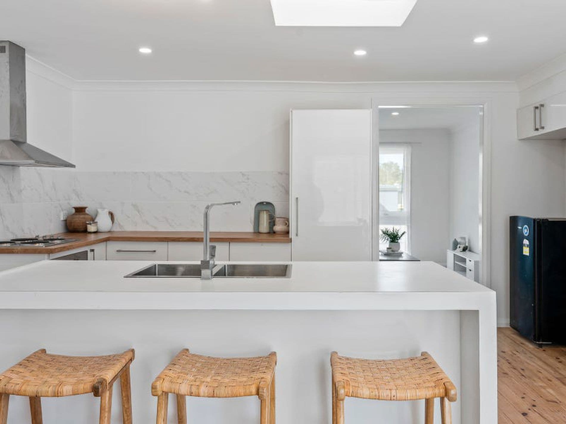 19 Westbrook Parade, Gorokan - Thumbnail 2