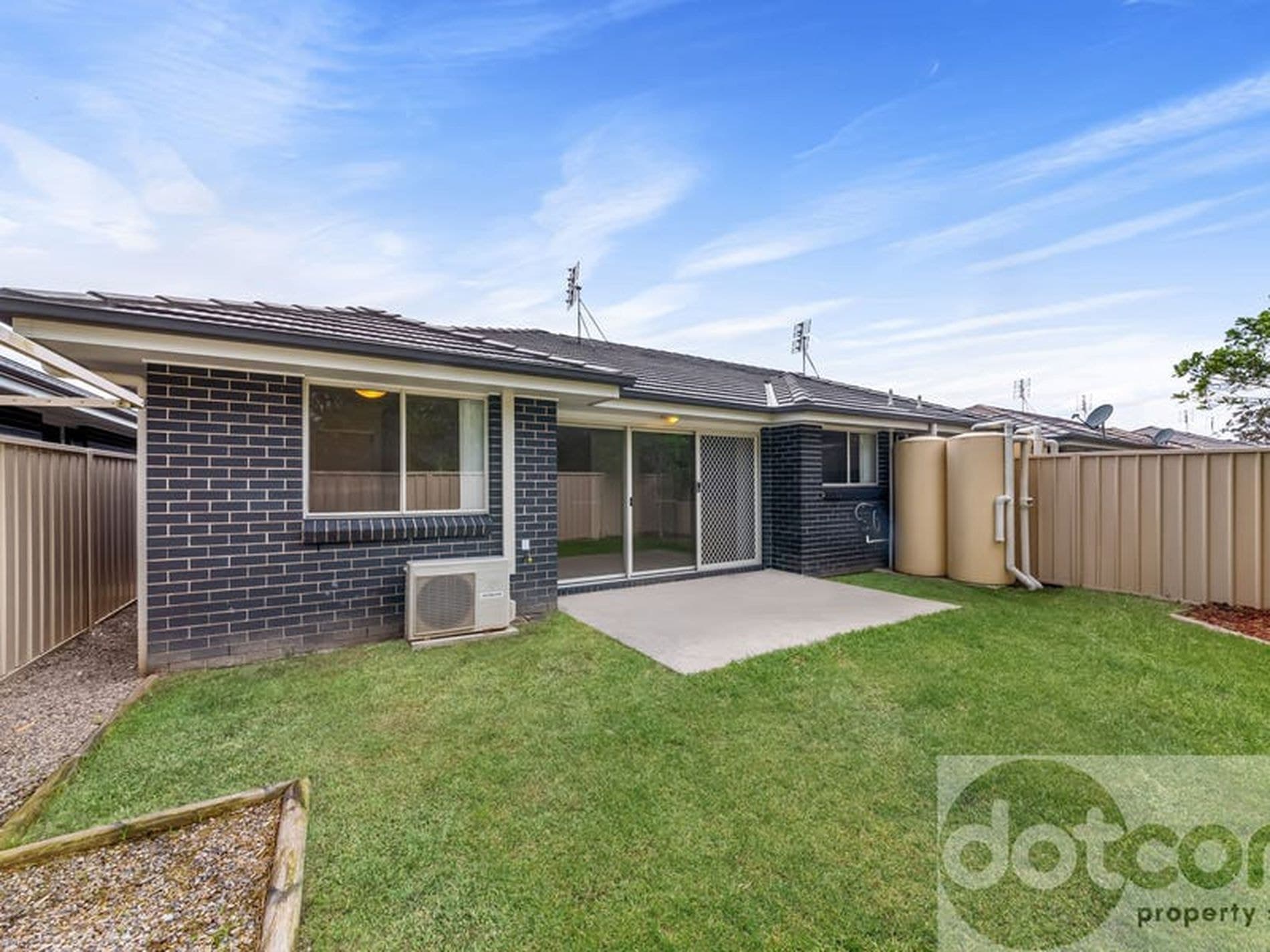 19 Dahlia Avenue, Hamlyn Terrace - Thumbnail 8