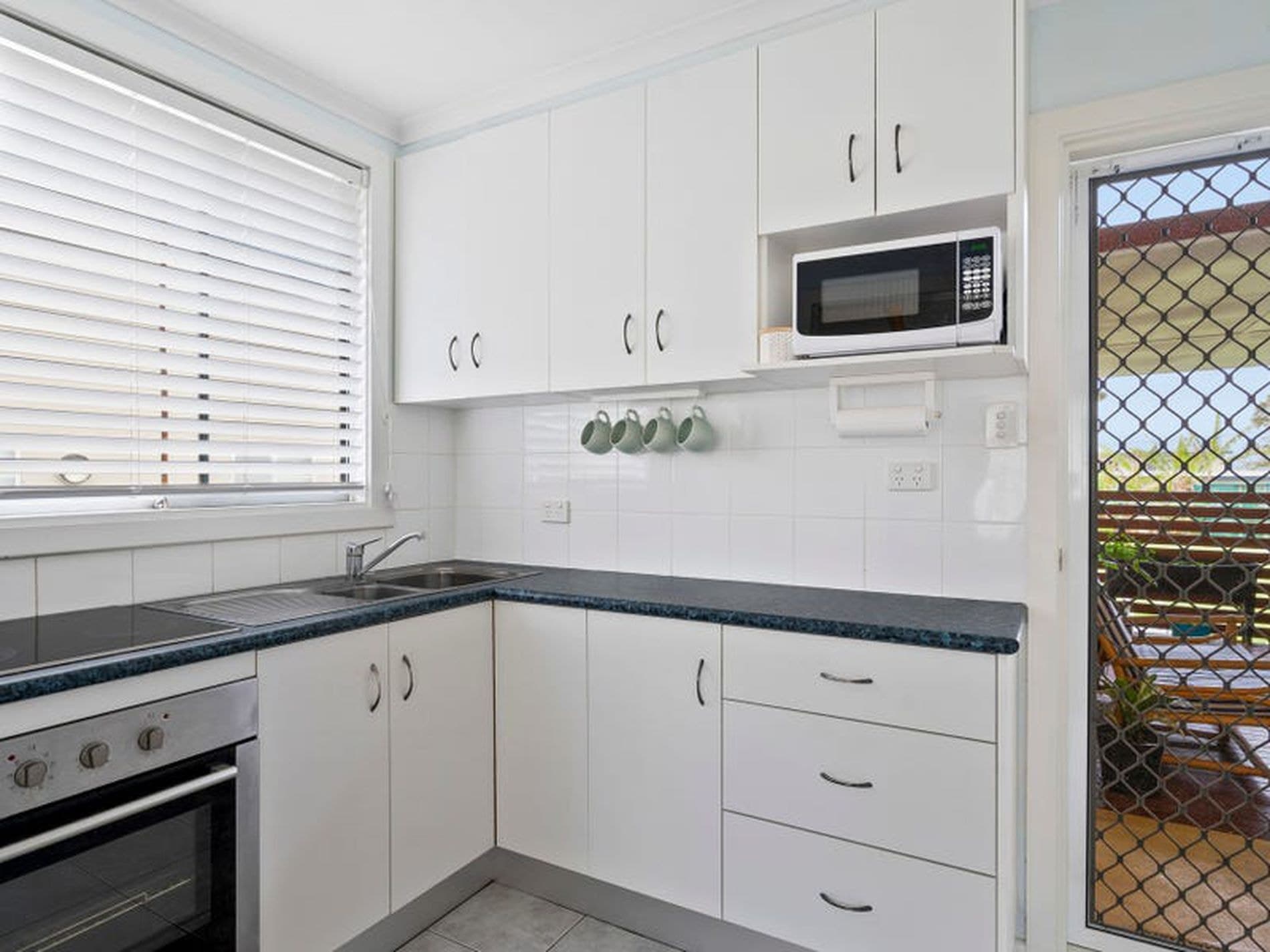 9 Resthaven Avenue, Charmhaven - Thumbnail 4