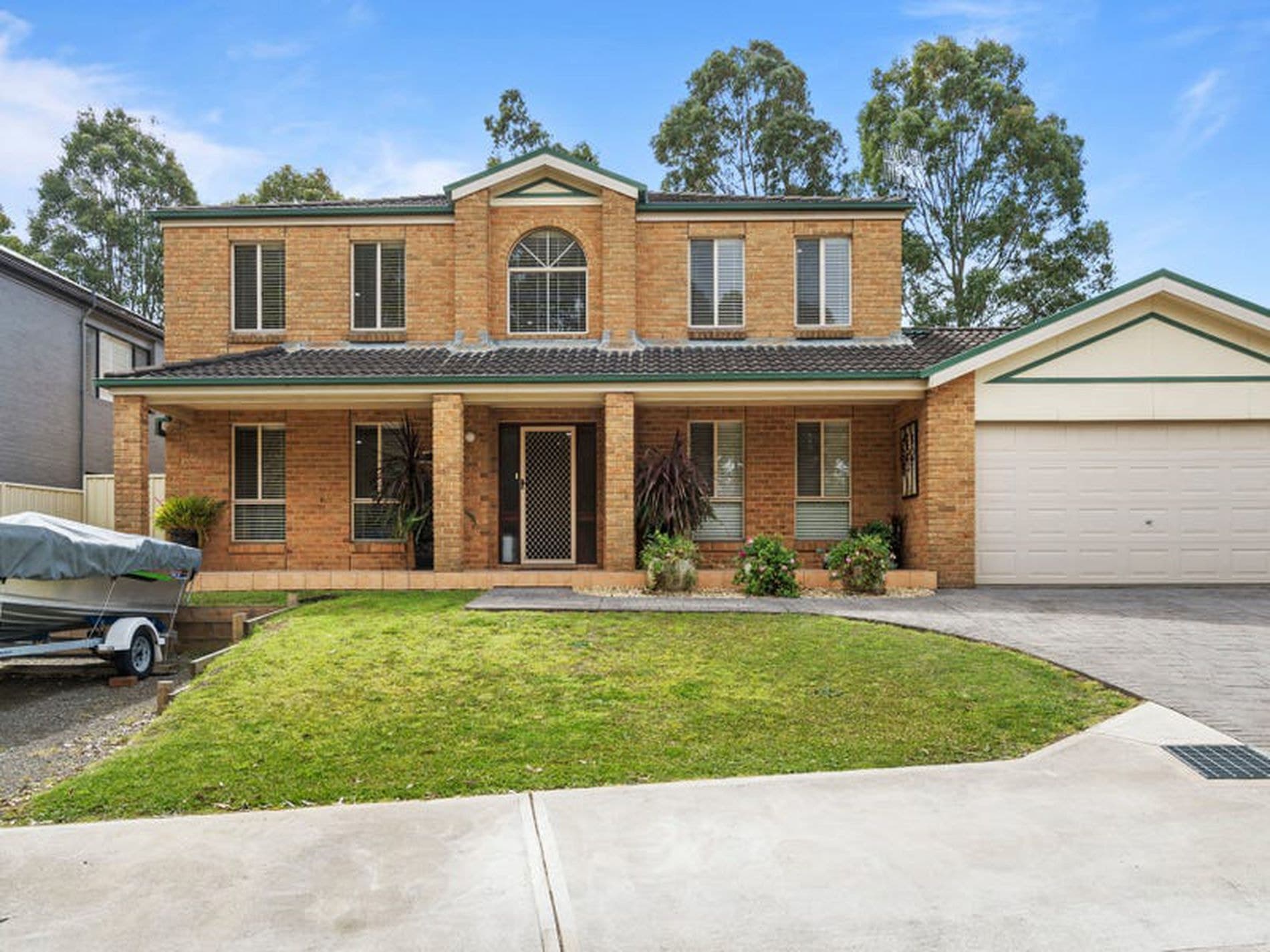 3 Alpine Ash Road, Hamlyn Terrace - Image 1
