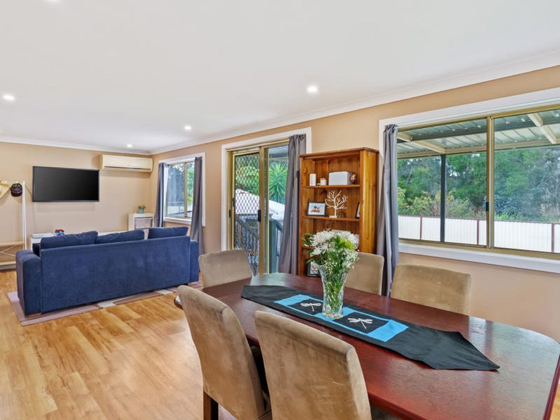 23 Allambee Crescent, Blue Haven, Blue Haven - Thumbnail 2
