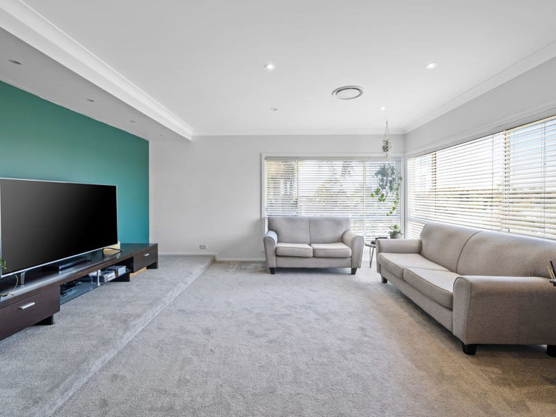 23 Vena Avenue, Gorokan - Thumbnail 4