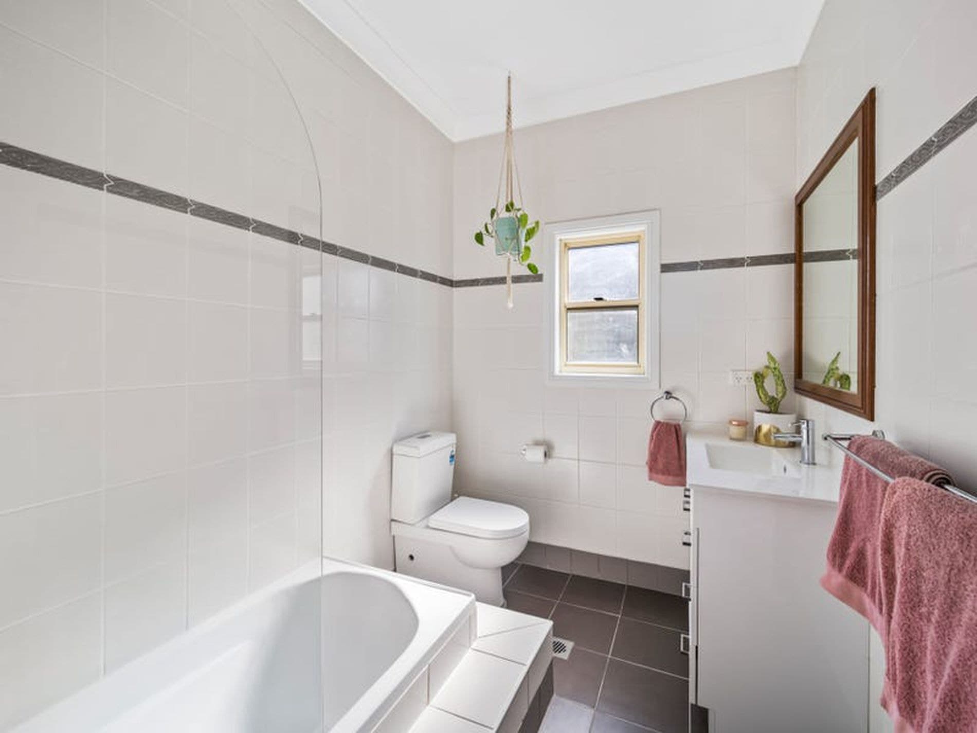 23 Vena Avenue, Gorokan - Thumbnail 8