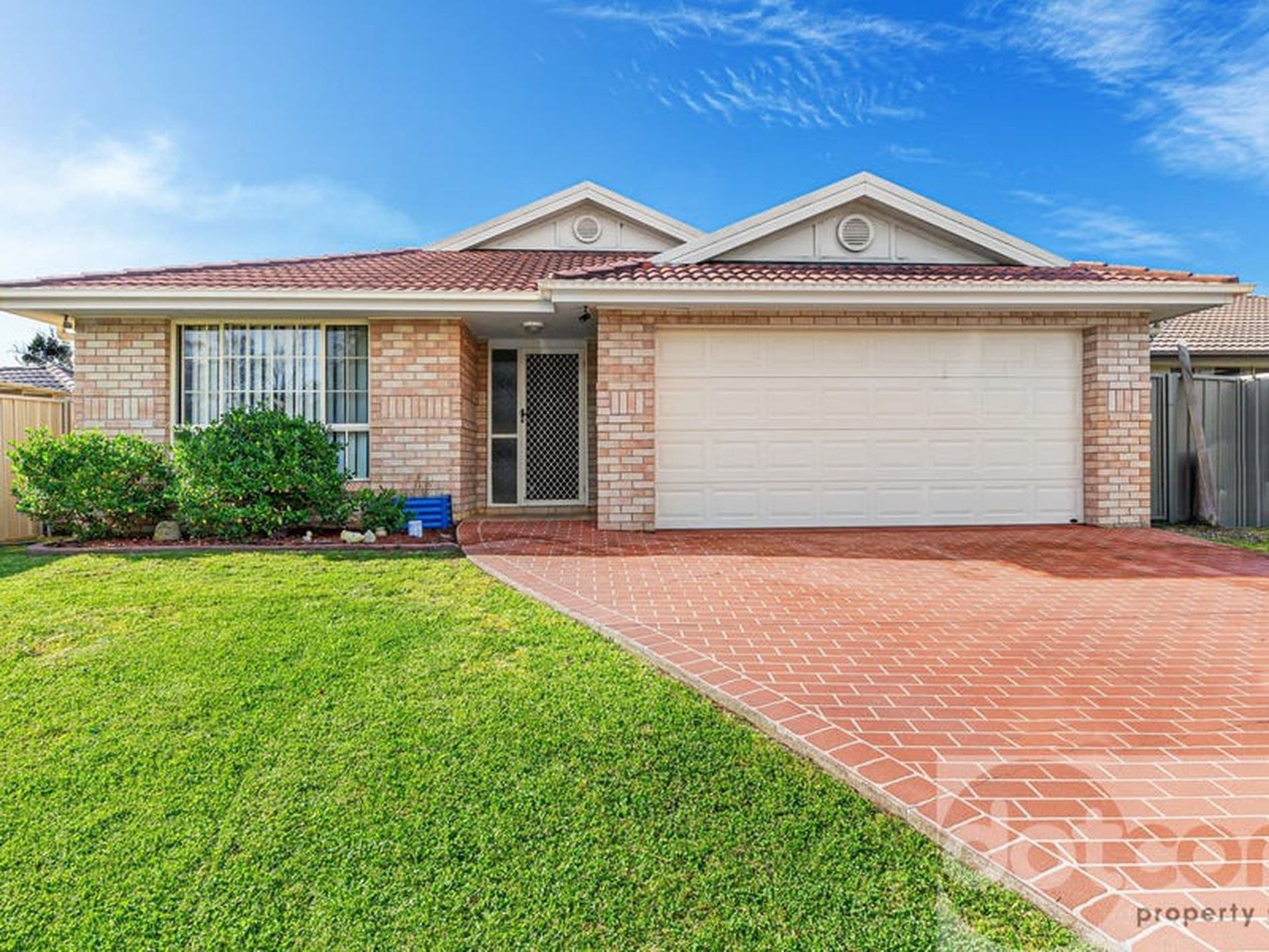 11 Lotus Terrace, Hamlyn Terrace - Image 1