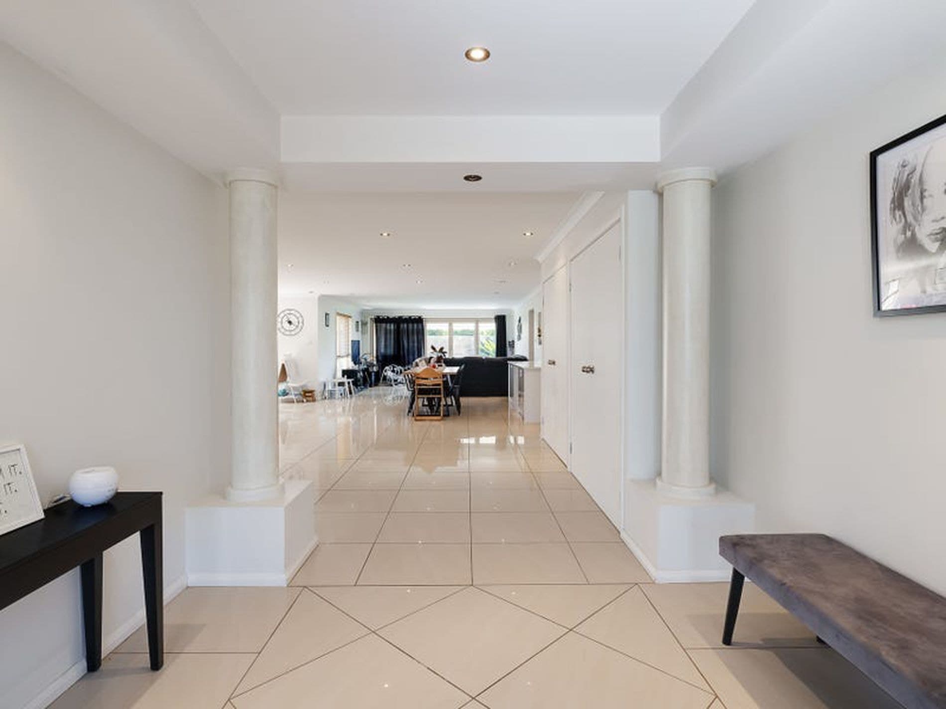 10 Strutt Crescent, Metford - Thumbnail 2