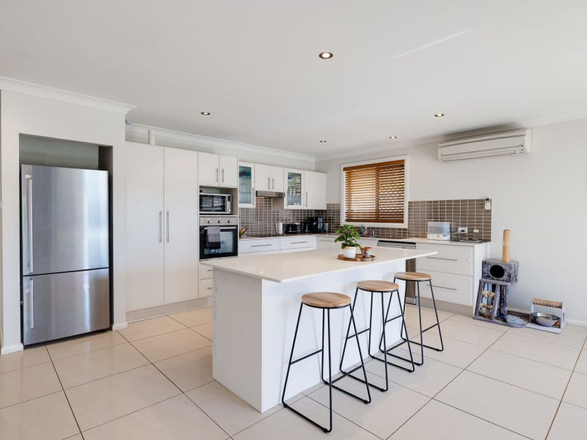 10 Strutt Crescent, Metford - Thumbnail 4