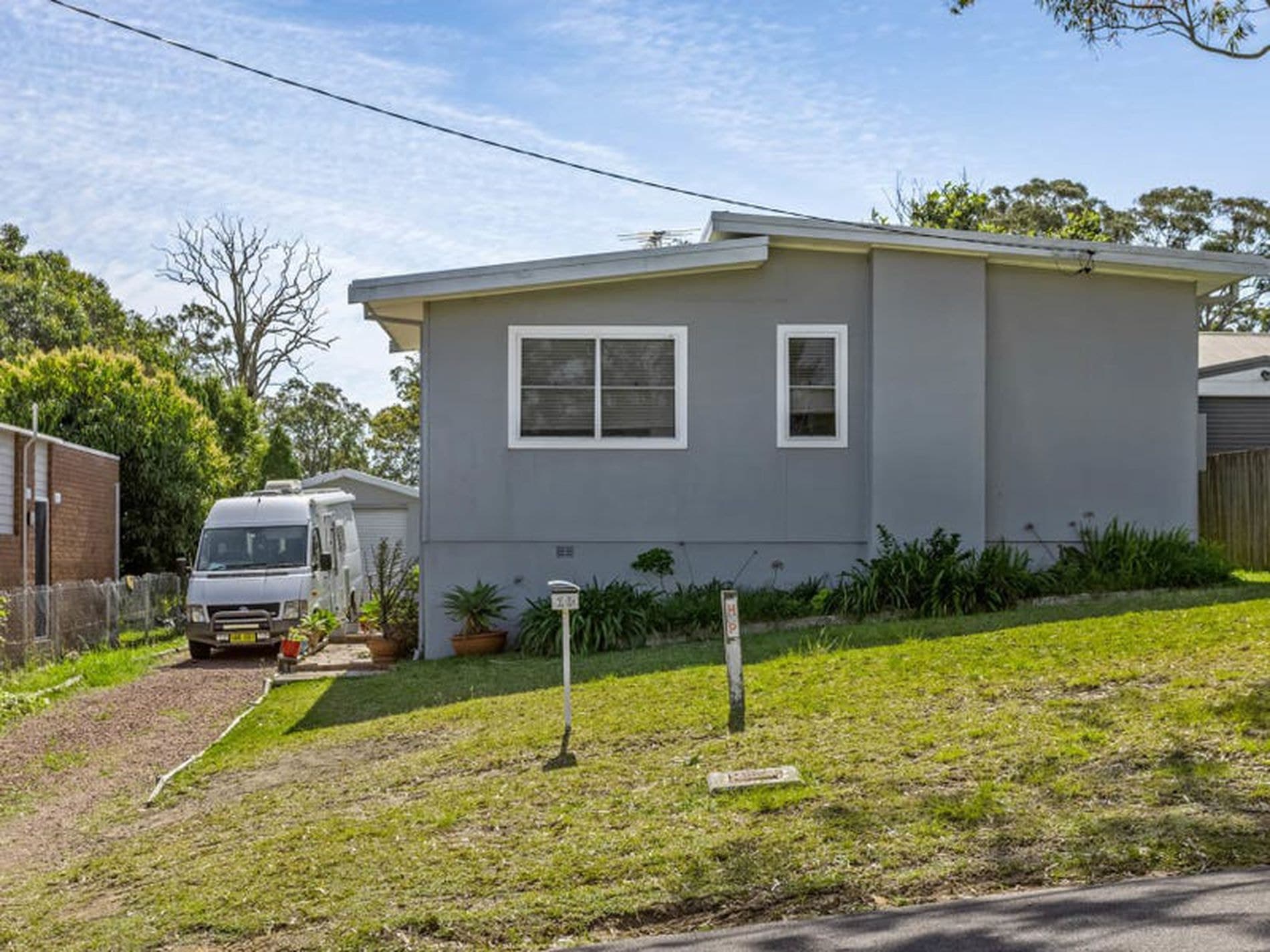 10 Kevin Street, Mannering Park, Mannering Park - Thumbnail 2