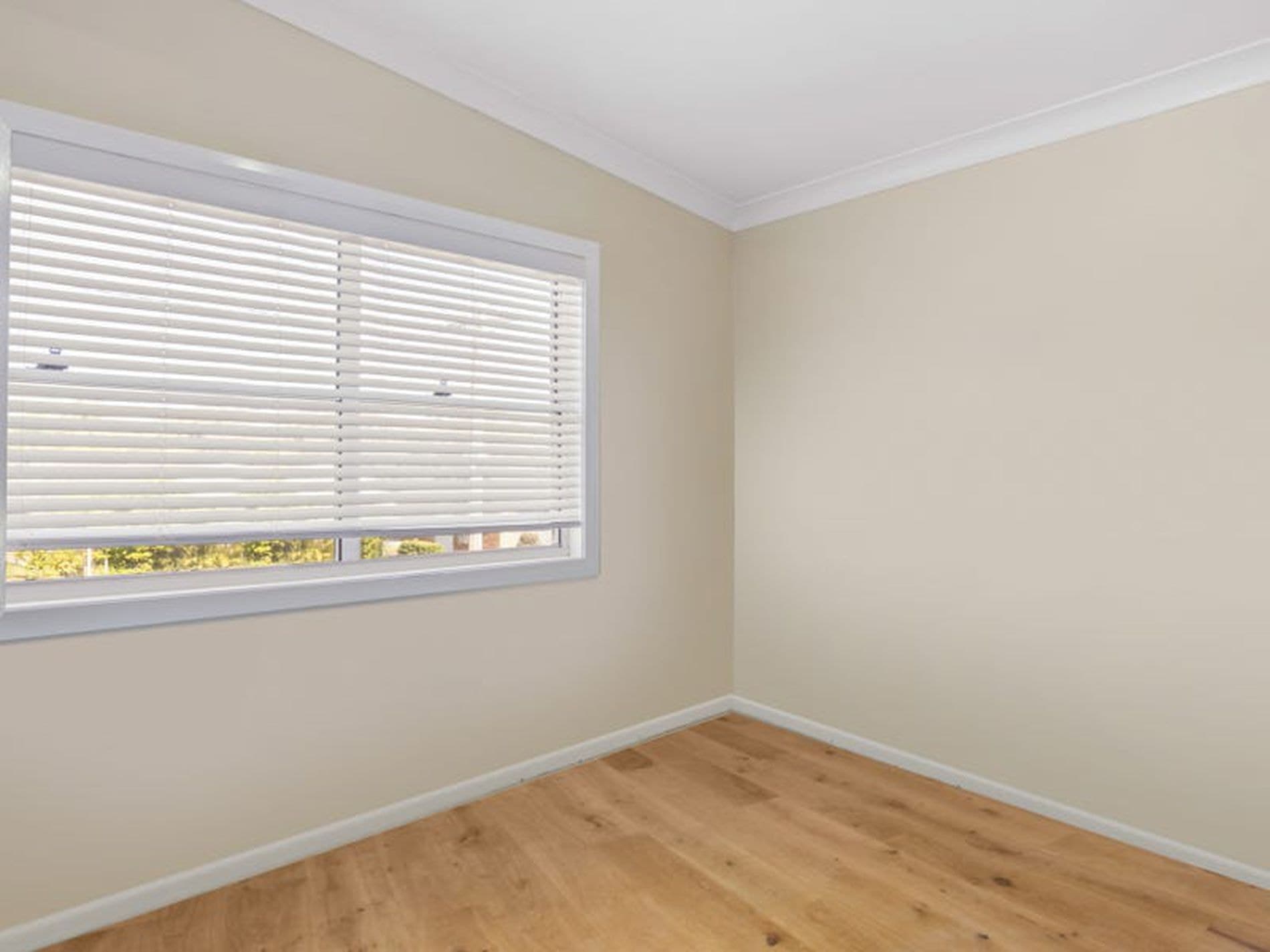 10 Kevin Street, Mannering Park, Mannering Park - Thumbnail 5