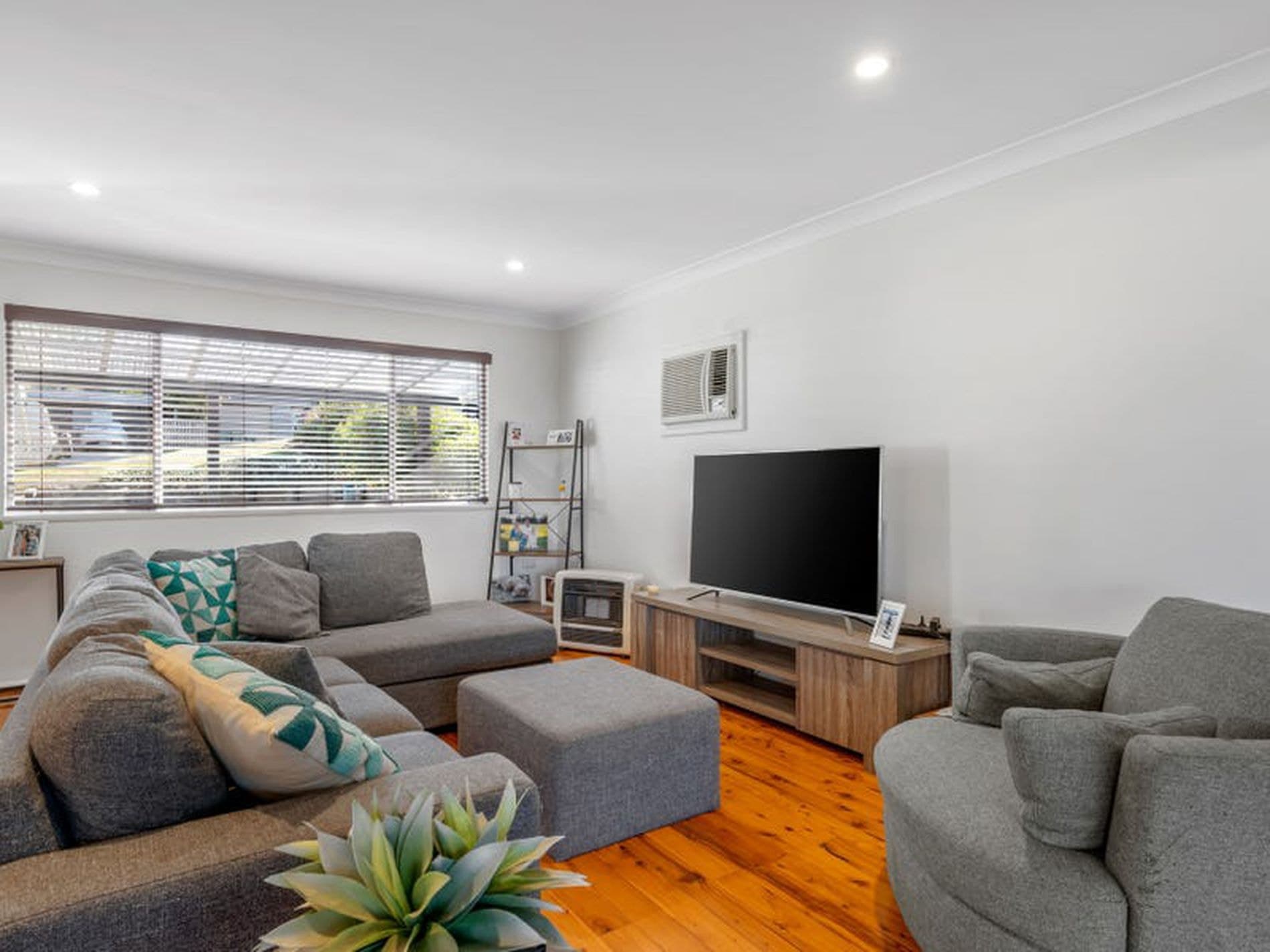 59 Jacqueline Avenue, Gorokan - Thumbnail 3