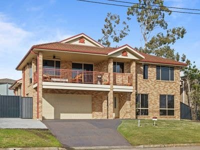 32 Kenilworth Street, Mannering Park - Image 1