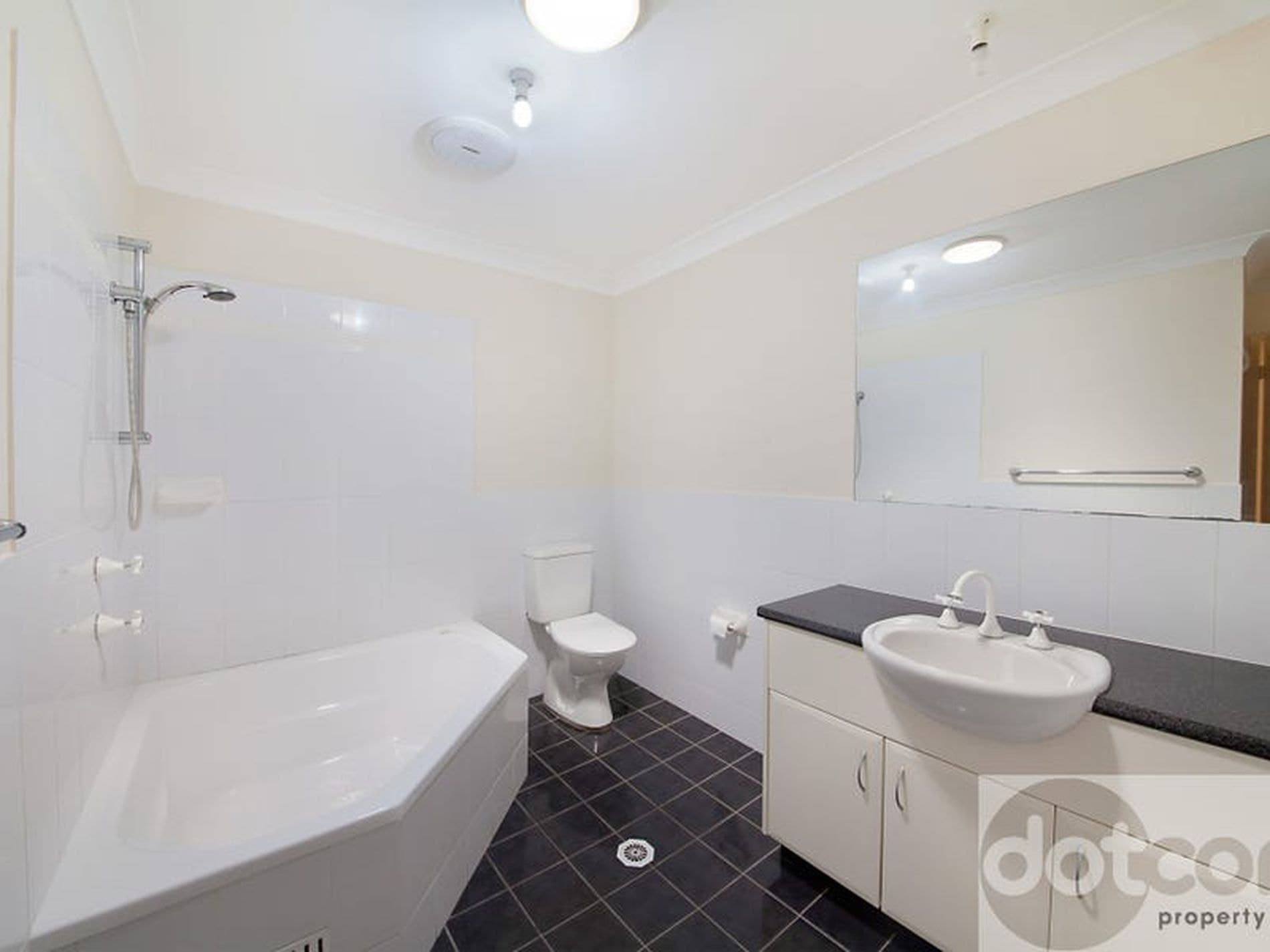 1 / 4 Lushington Street, East Gosford - Thumbnail 7