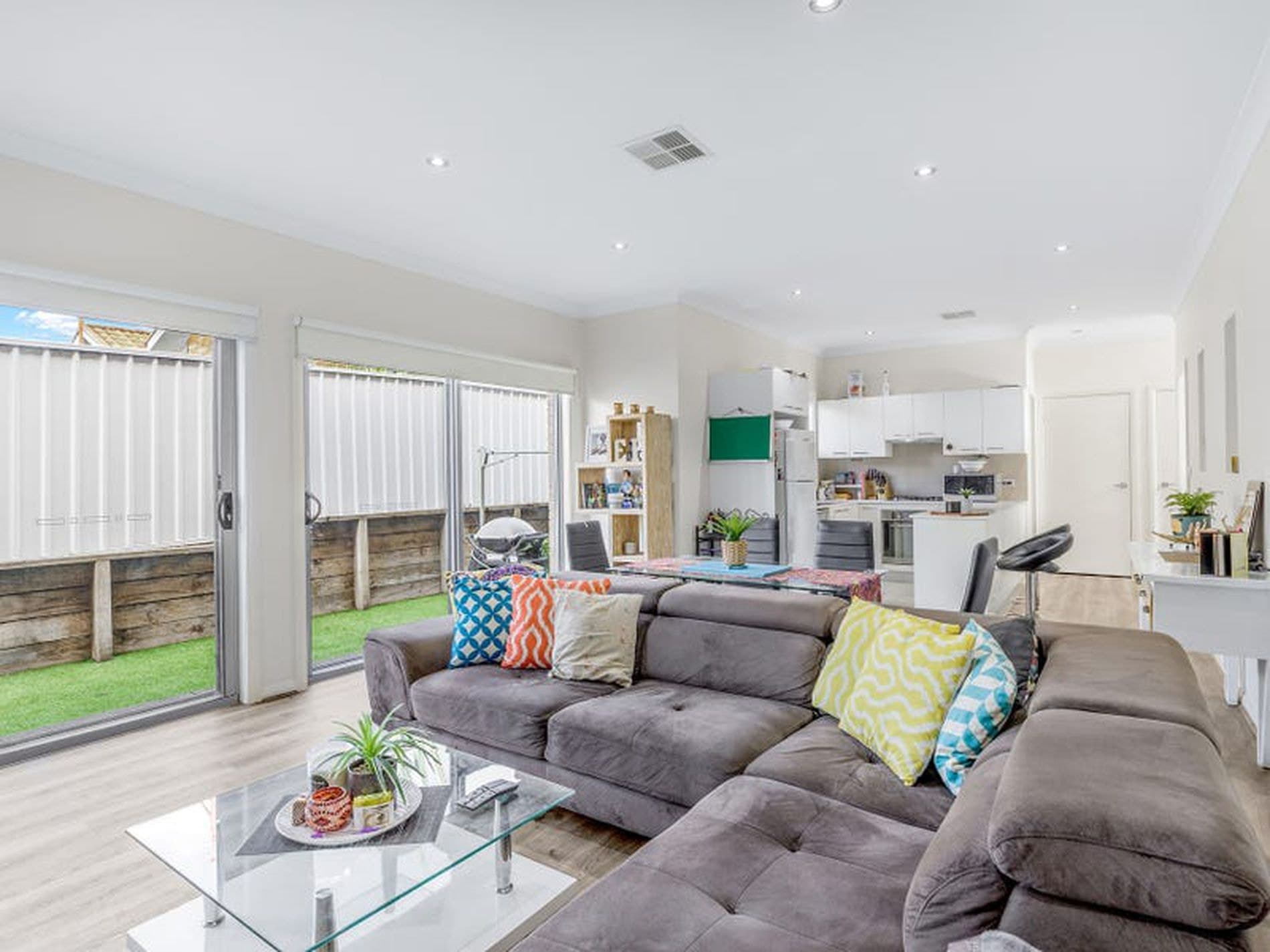6 / 66 James Street, Charlestown - Thumbnail 3