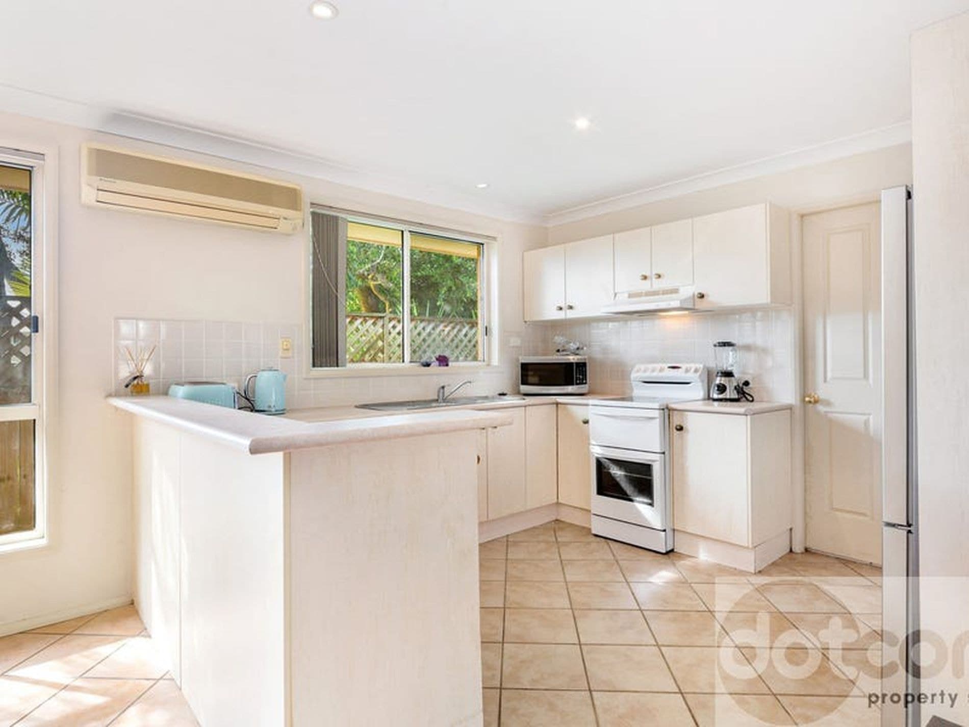 2A Garland Avenue, Killarney Vale - Thumbnail 4