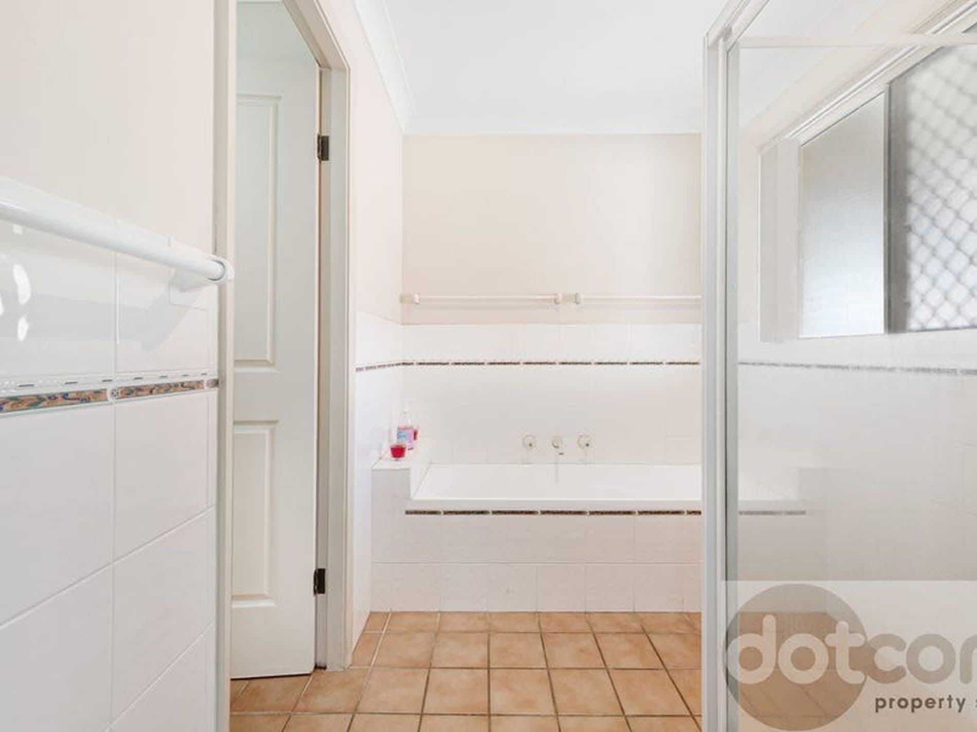 2A Garland Avenue, Killarney Vale - Thumbnail 7