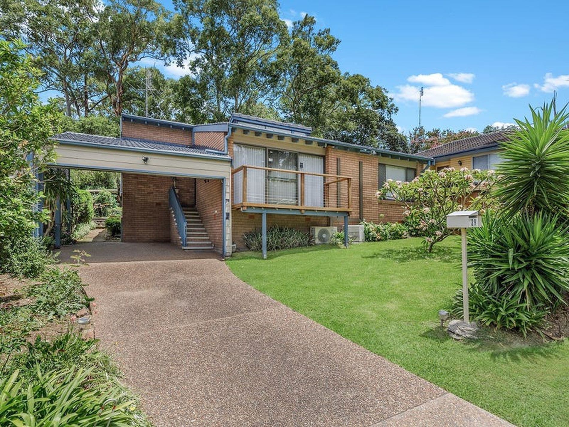 29 Bay Road, Fennell Bay - Image 1