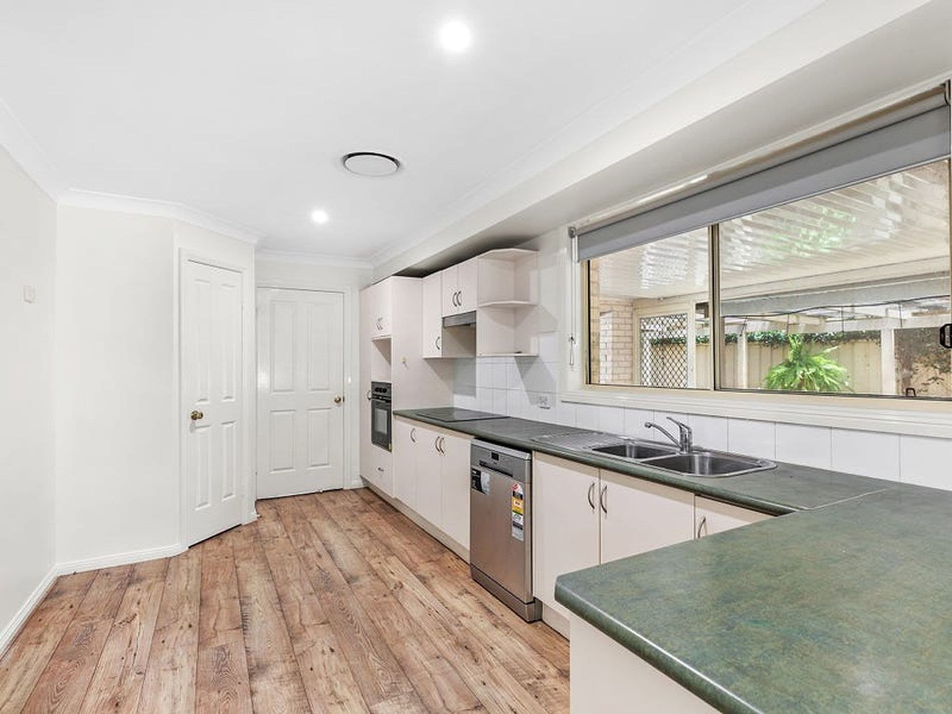 12 Norwich Avenue, Raworth - Thumbnail 3
