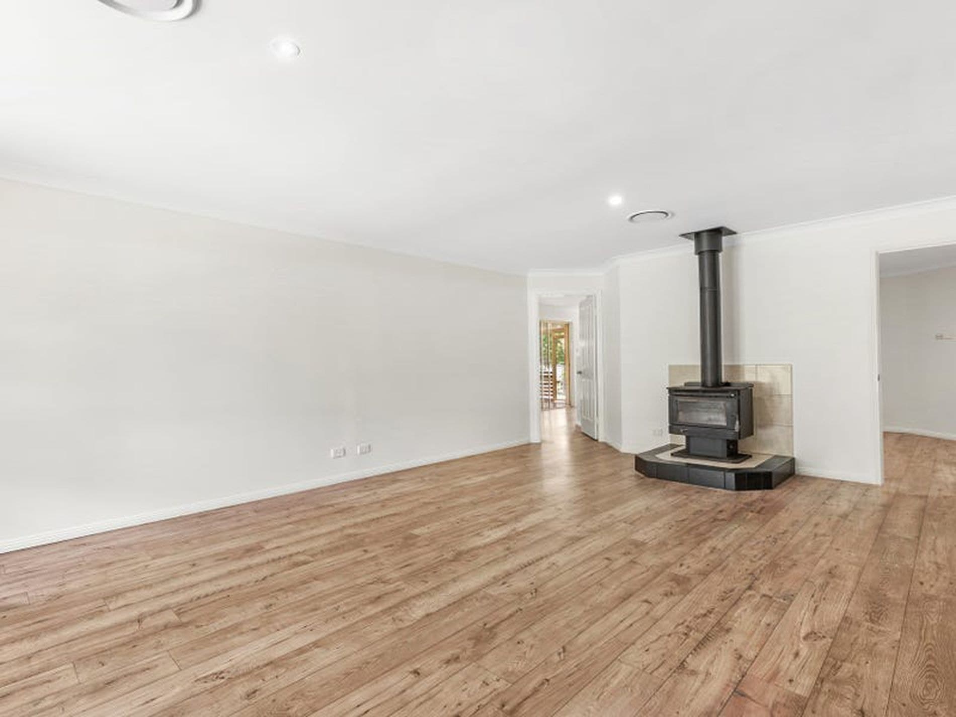 12 Norwich Avenue, Raworth - Thumbnail 4