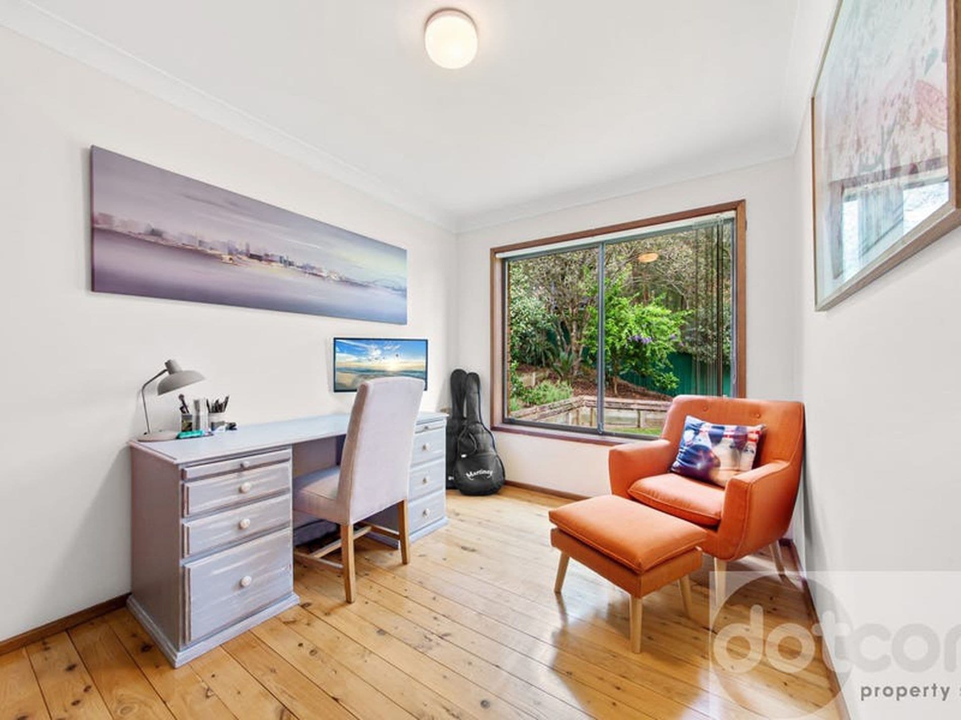 4 Coral Tree Place, Point Clare - Thumbnail 3
