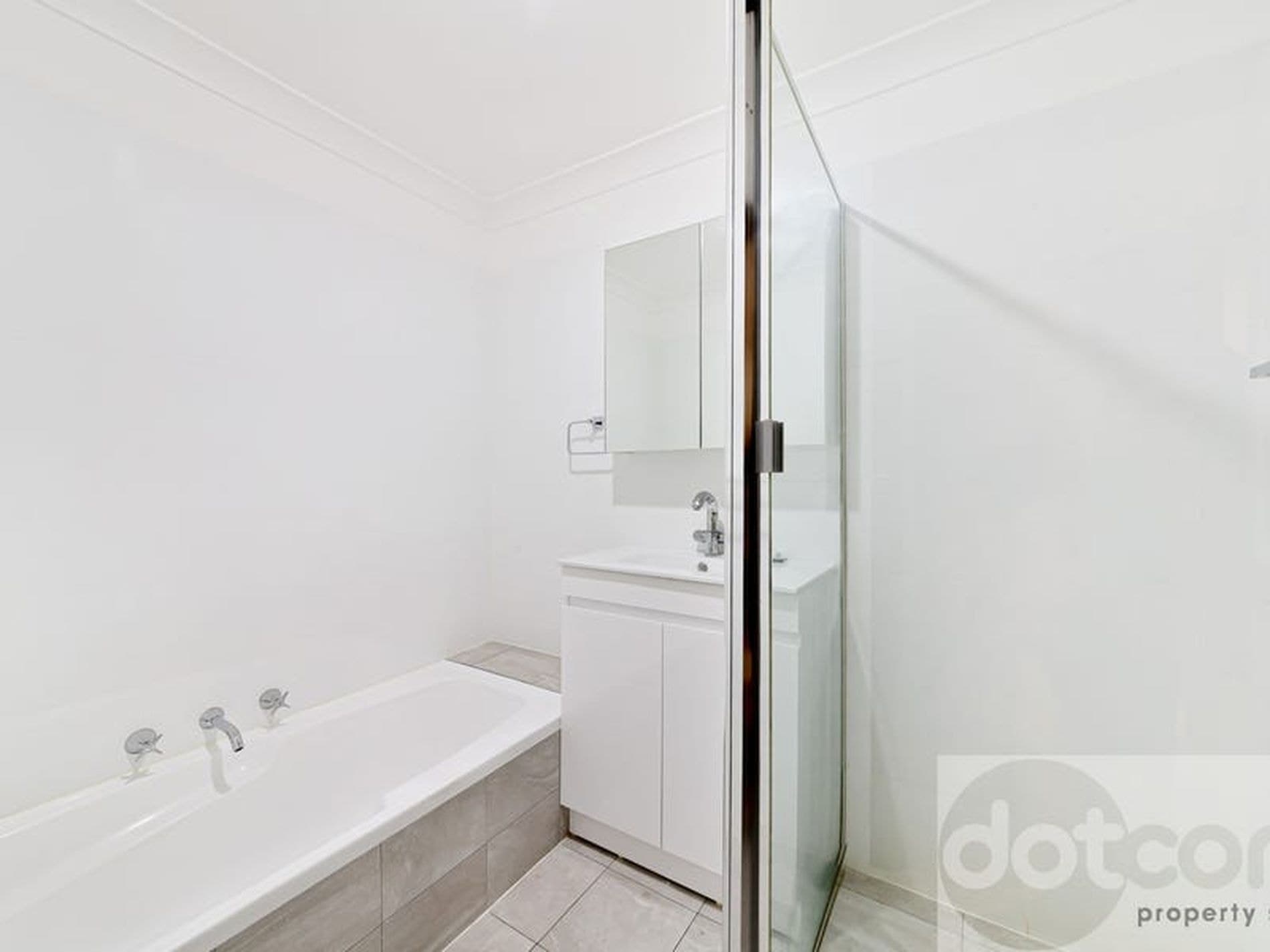 12 / 205A Albany Street, Point Frederick - Thumbnail 6