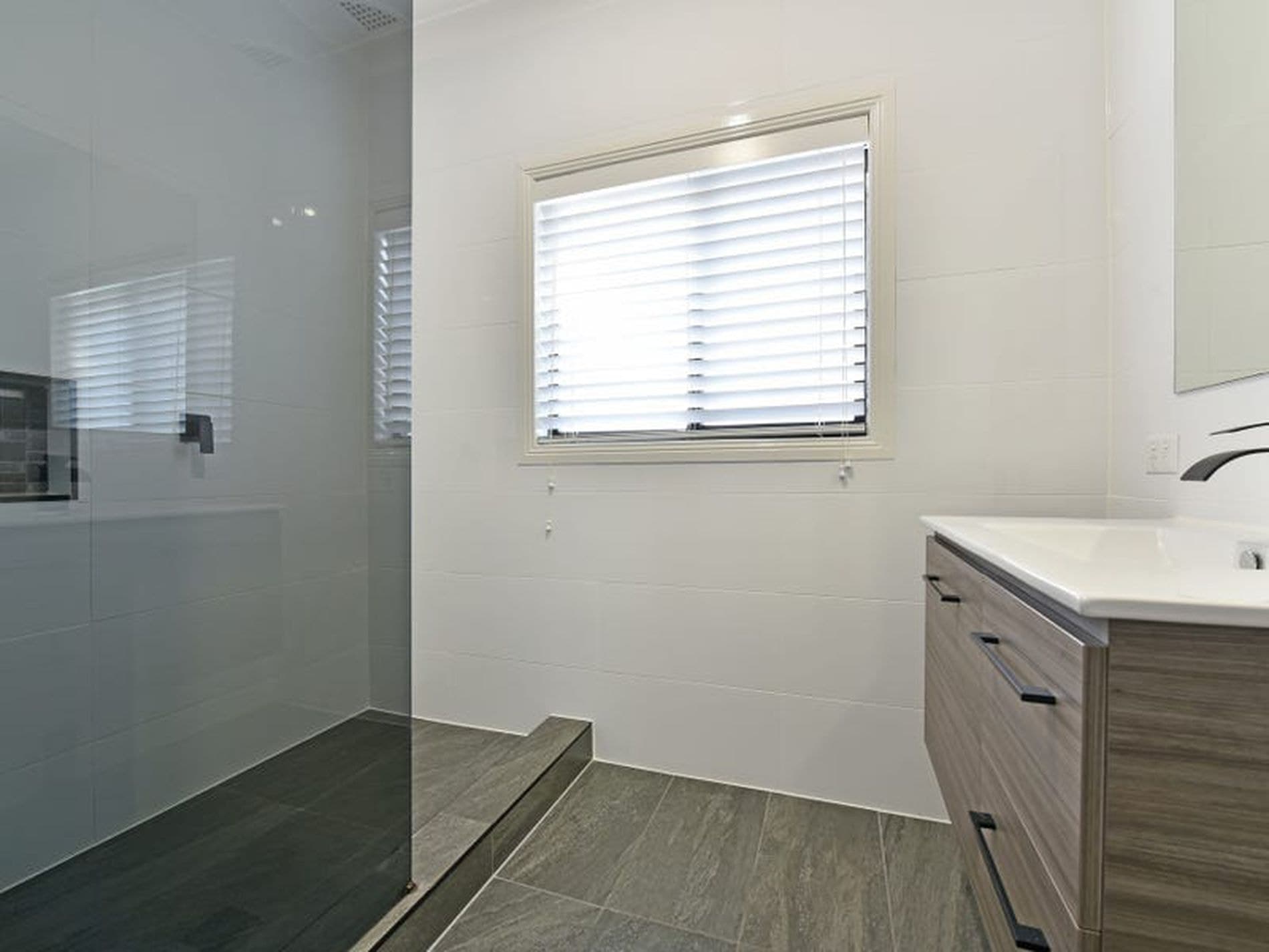 2 / 57 Coorumbung Road, Dora Creek - Thumbnail 3