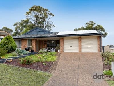 19 Bolton Close, Bolton Point - Image 1