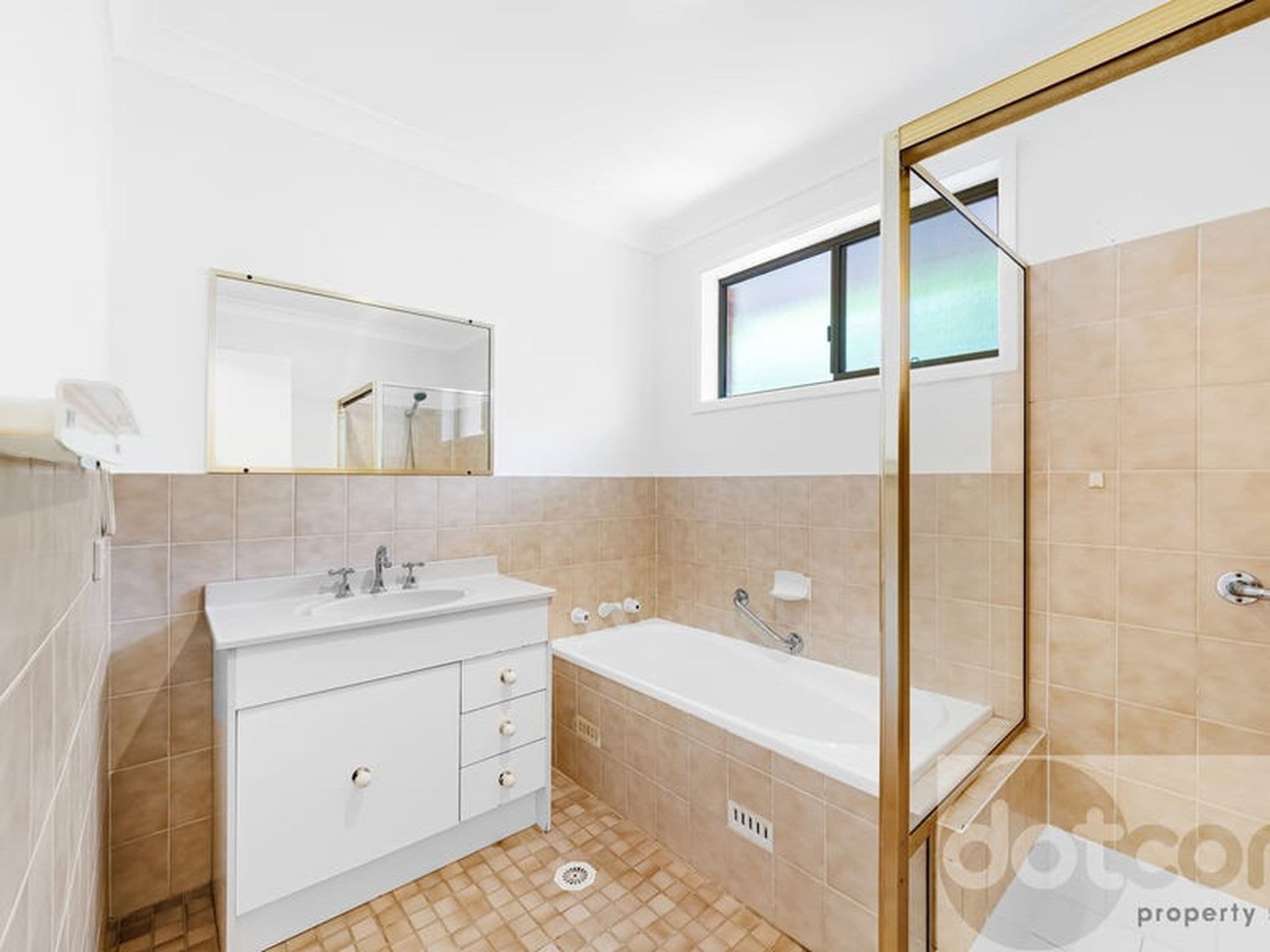 2 / 207 Albany Street, Point Frederick - Thumbnail 7