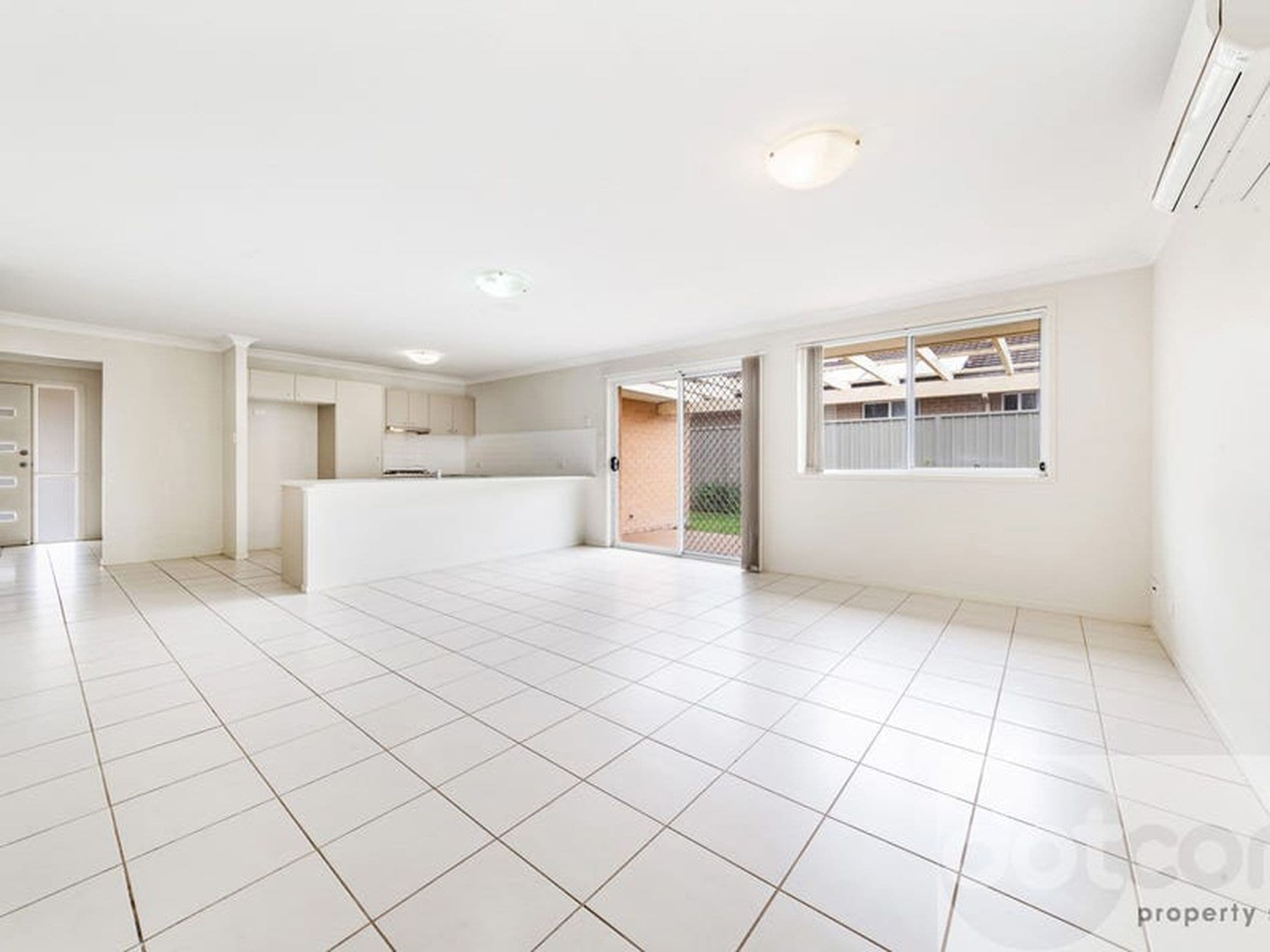 59 Georgia Drive, Hamlyn Terrace, Hamlyn Terrace - Thumbnail 2