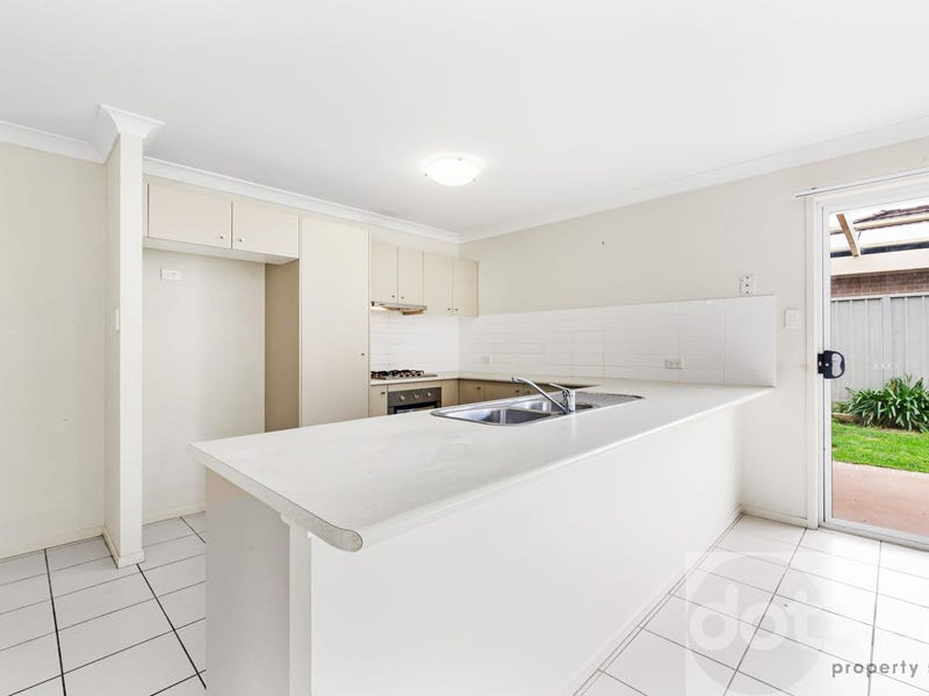59 Georgia Drive, Hamlyn Terrace, Hamlyn Terrace - Thumbnail 3