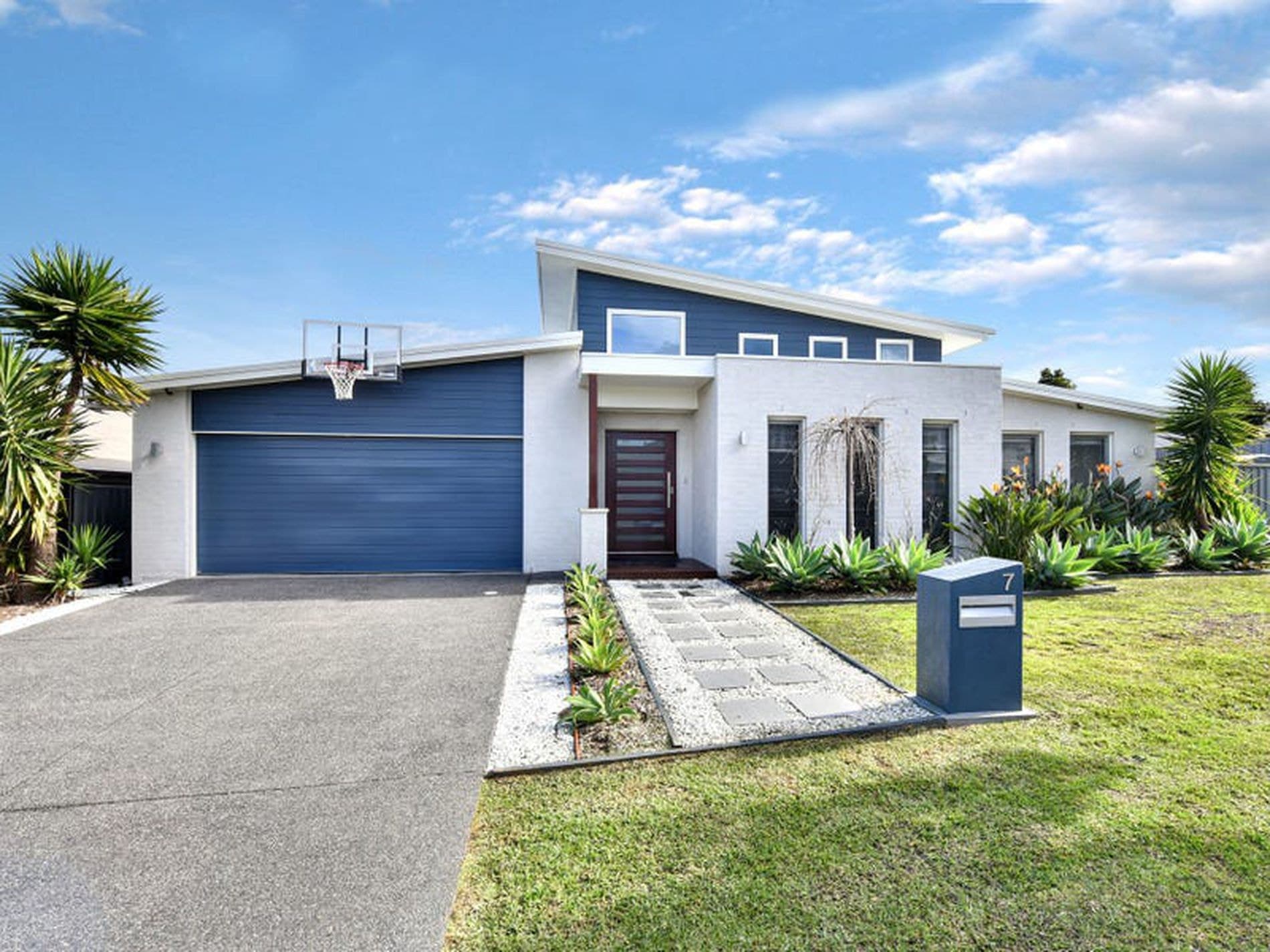 7 Wattlebird Avenue, Cooranbong - Image 1