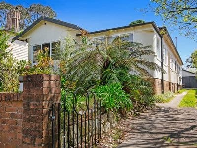 1 / 96 Waratah Street, Katoomba - Image 1