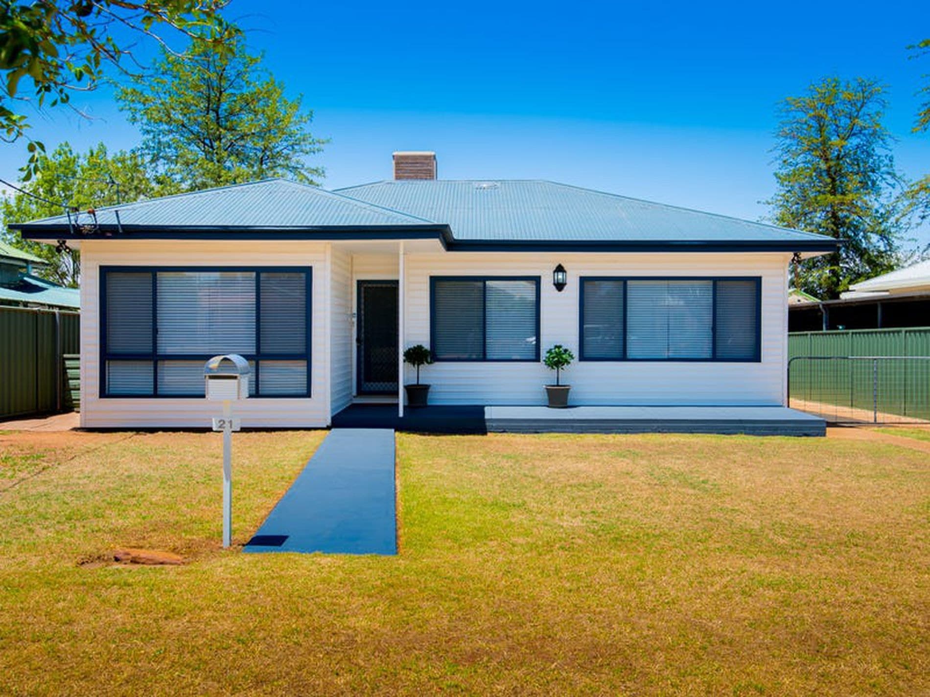 21 Sanderson Street, Dubbo - Image 1