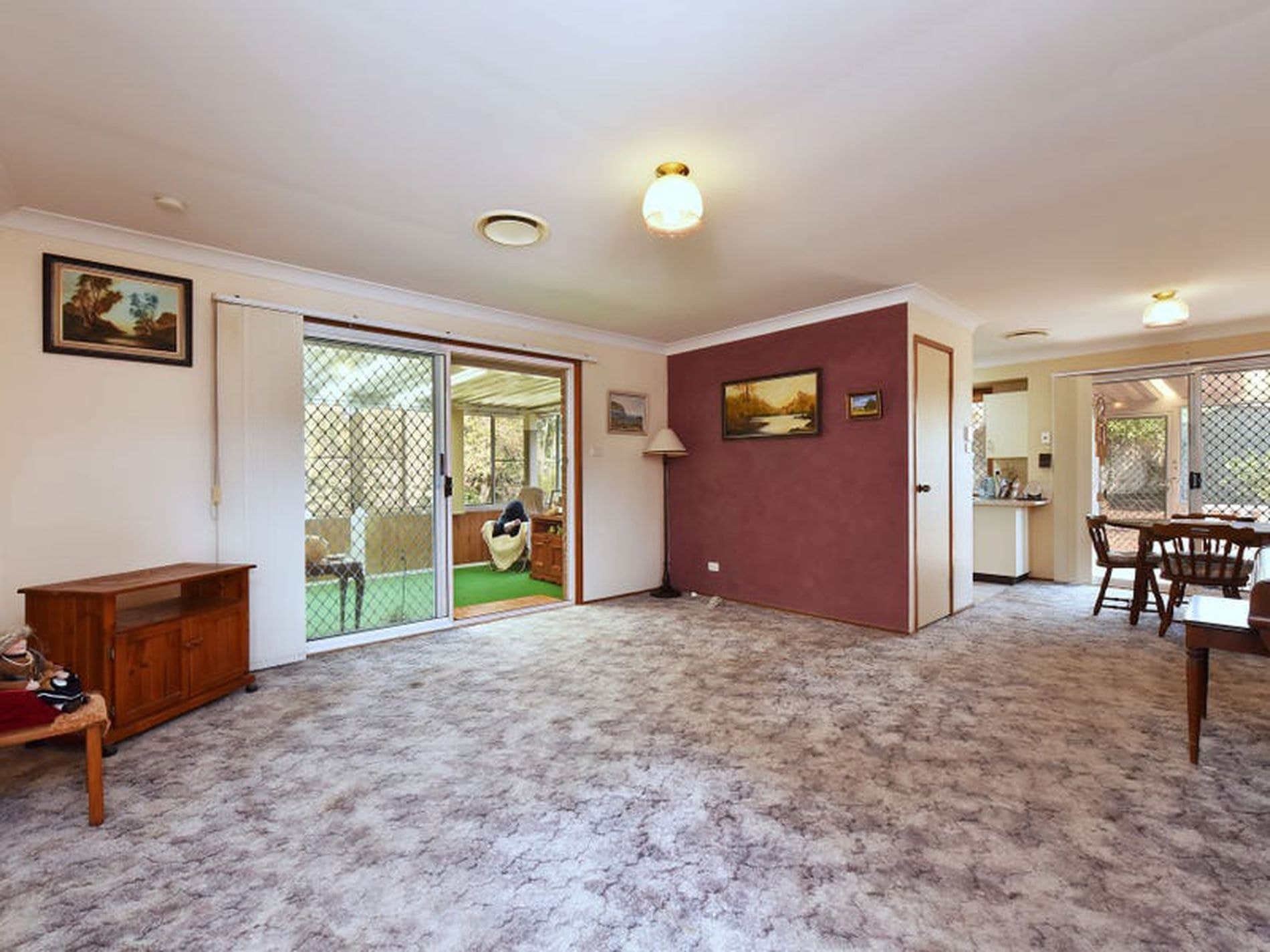 3 Trent Close, Lake Haven - Thumbnail 3