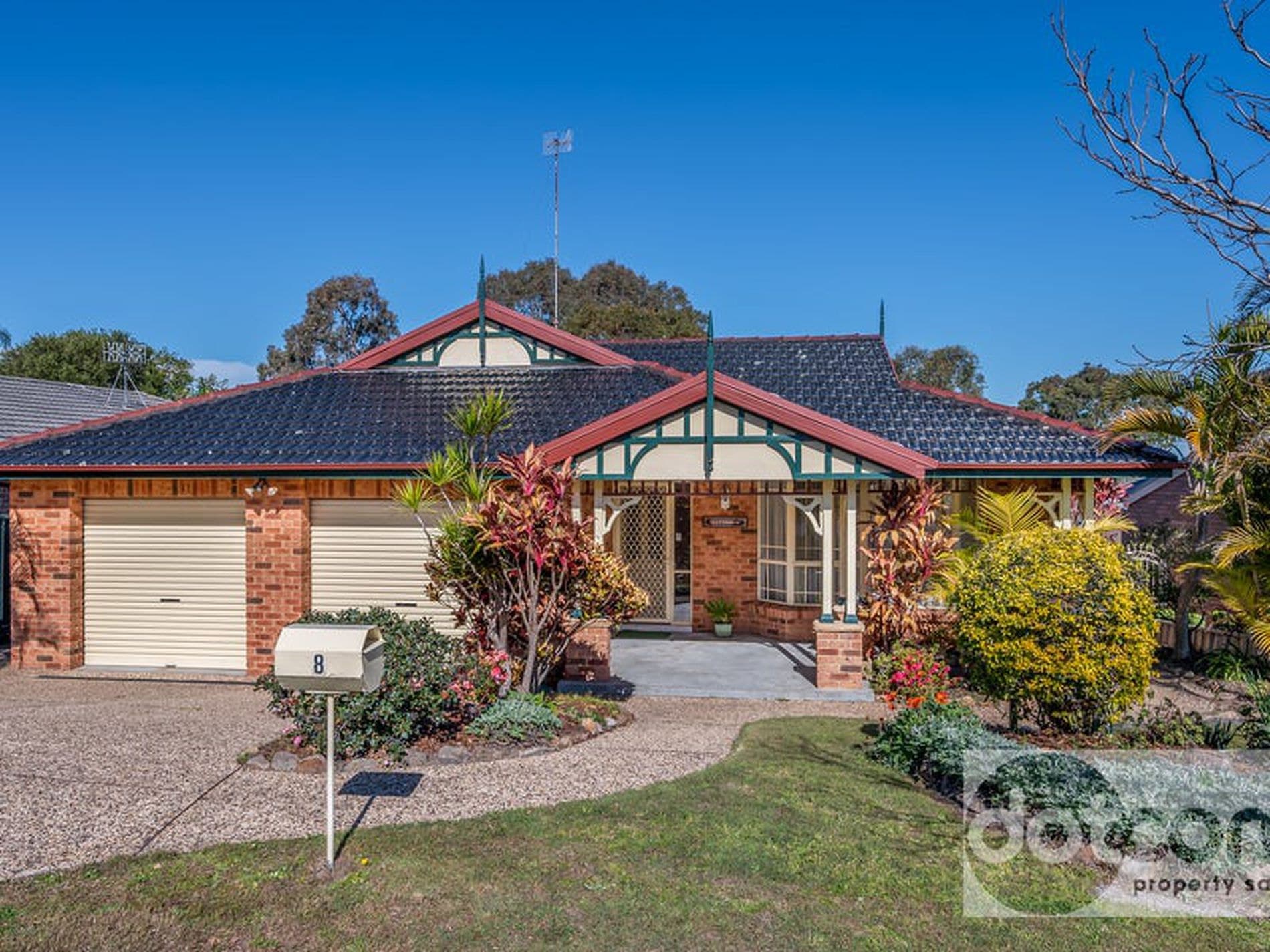 8 Crosby Court, Lakelands - Image 1