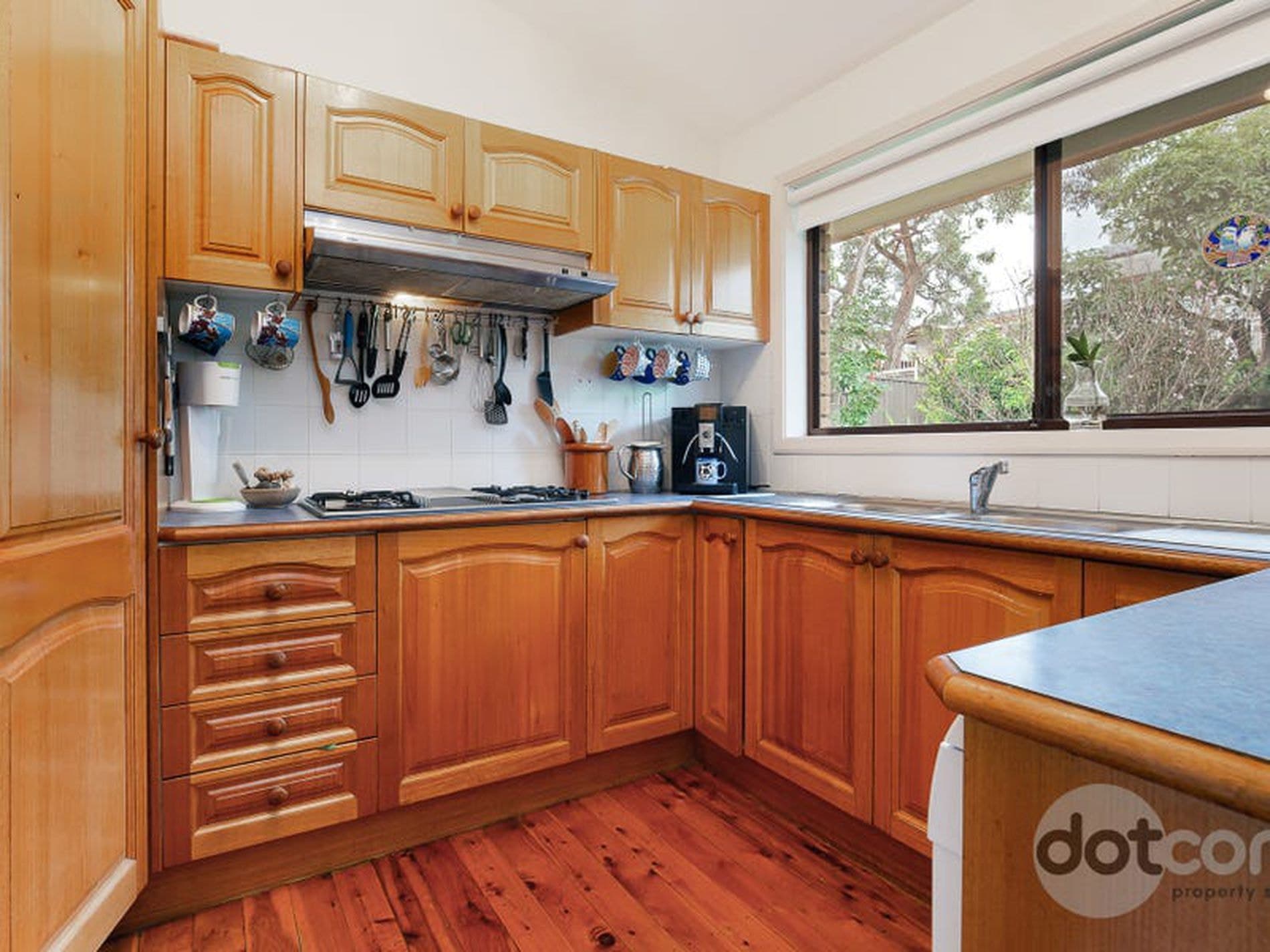 122 Bay Road, Bolton Point - Thumbnail 2