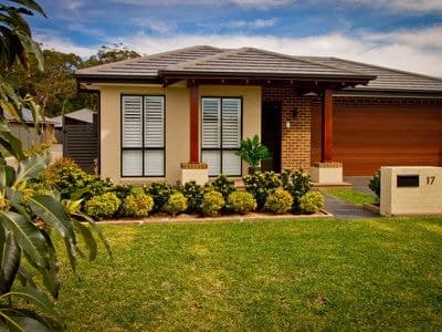 17 Sandcastle Street, Fern Bay - Image 1