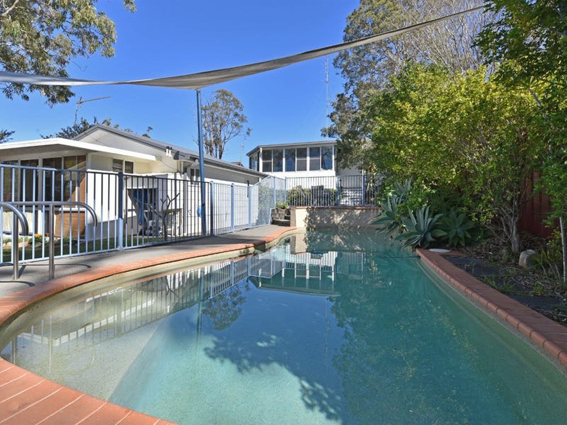 7 Asquith Avenue, Windermere Park - Image 1