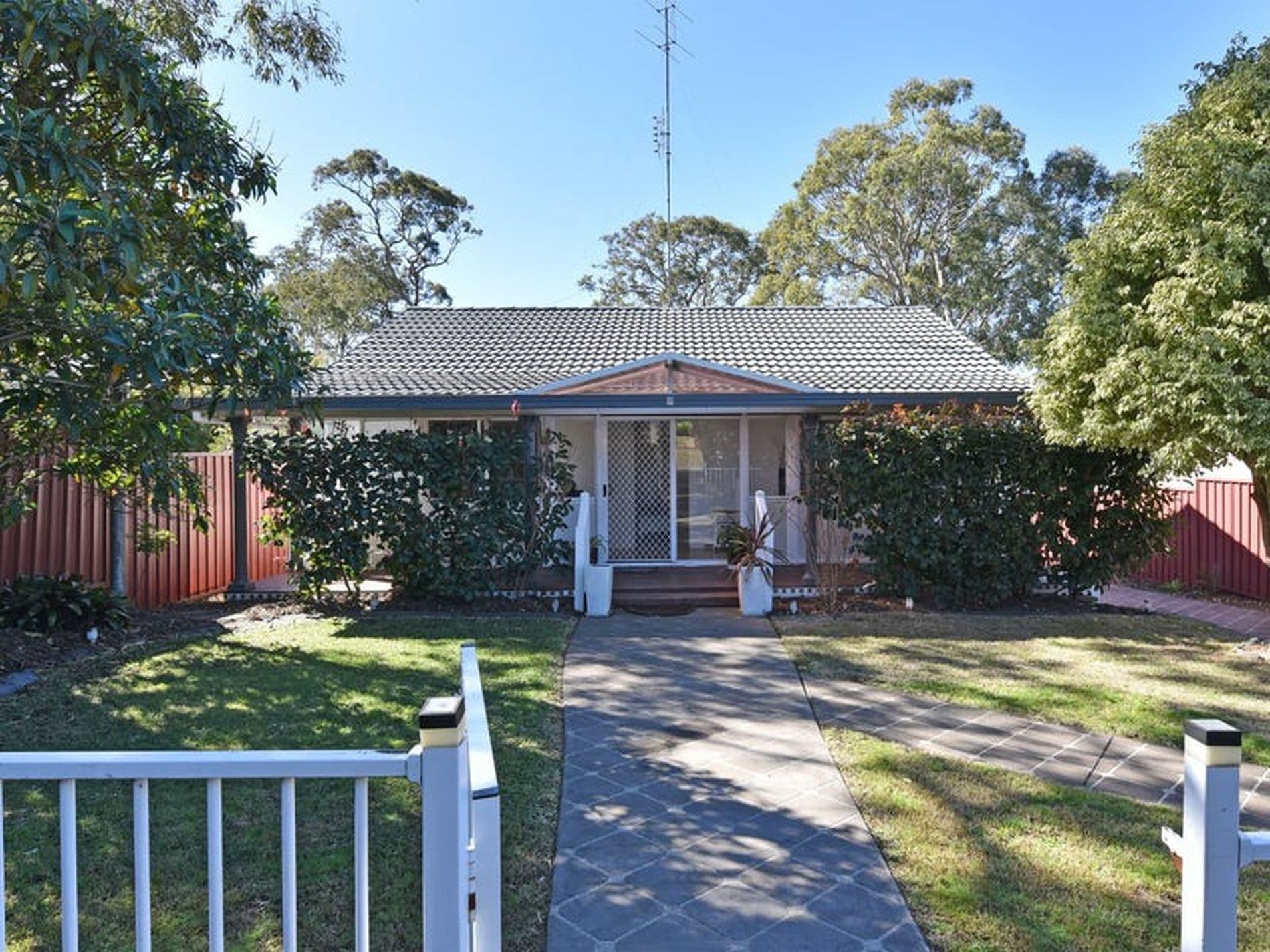 7 Asquith Avenue, Windermere Park - Thumbnail 2