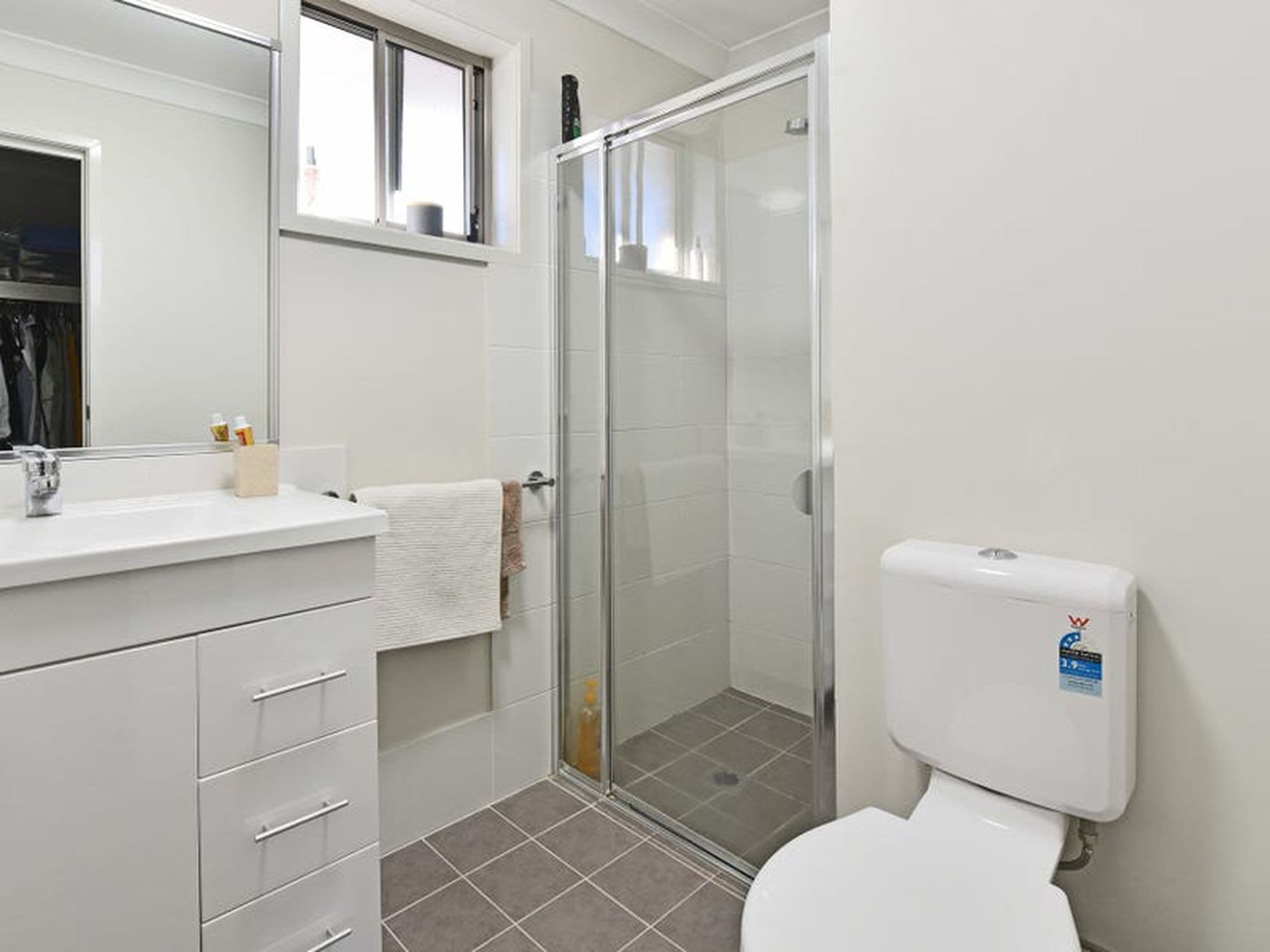 15 Dahlia Avenue, Hamlyn Terrace - Thumbnail 6
