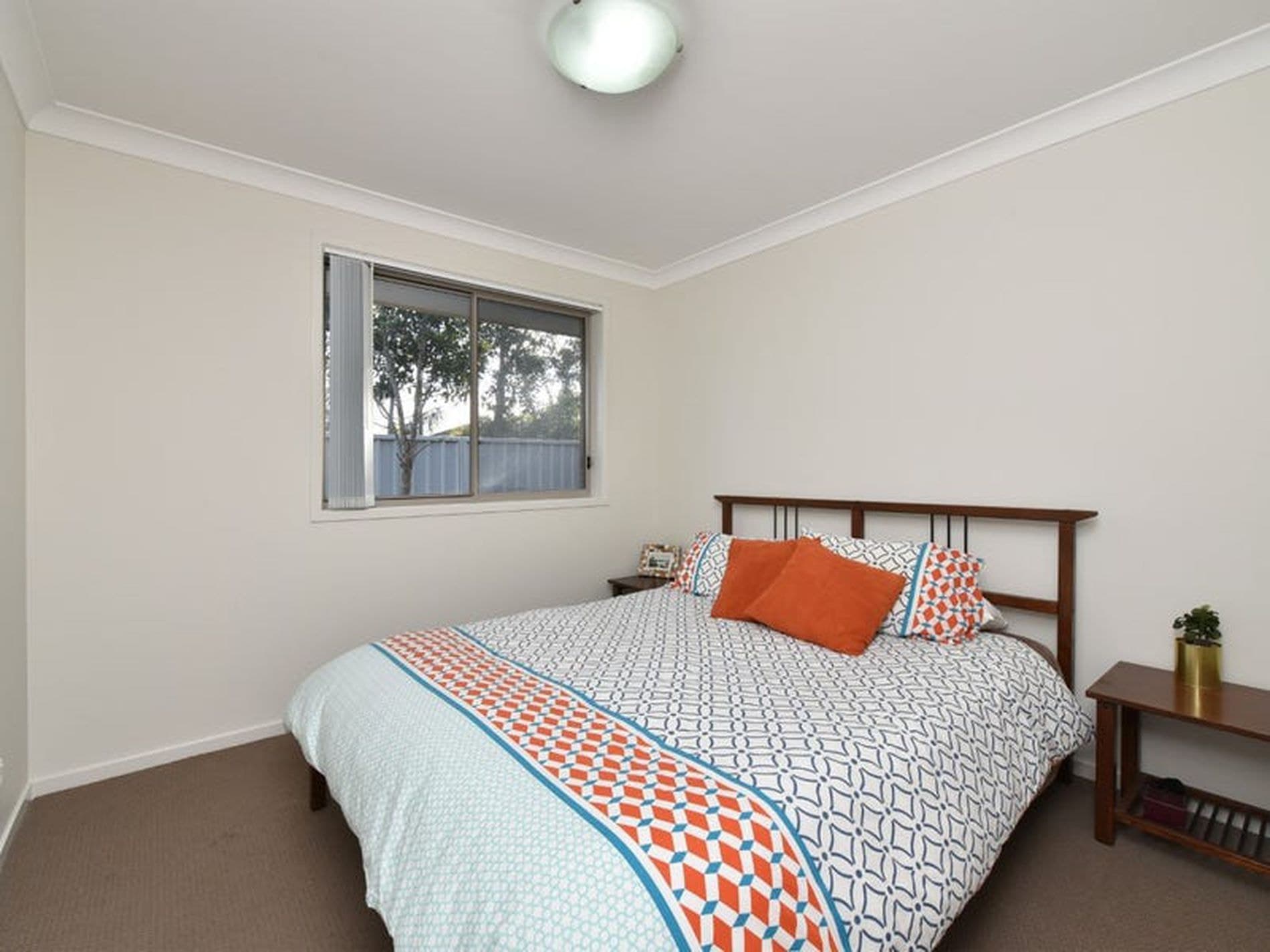 15 Dahlia Avenue, Hamlyn Terrace - Thumbnail 7