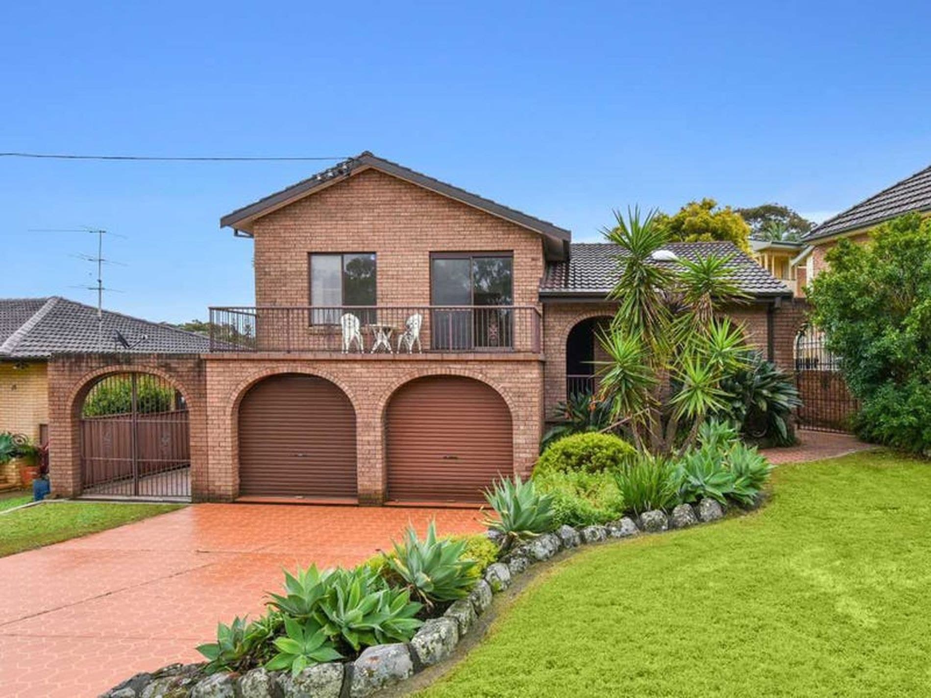 13 Old Belmont Road, Belmont North - Image 1