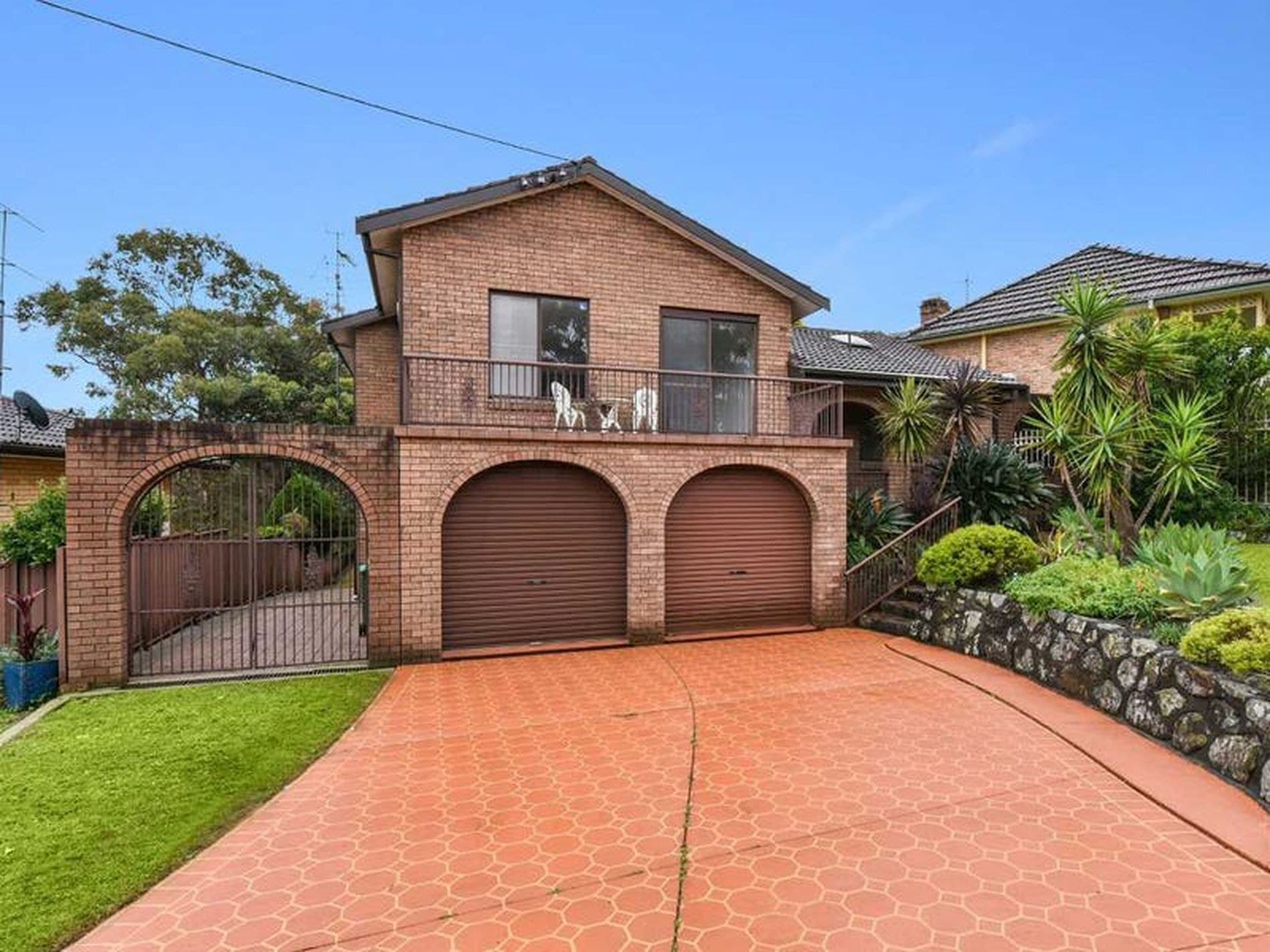 13 Old Belmont Road, Belmont North - Thumbnail 2
