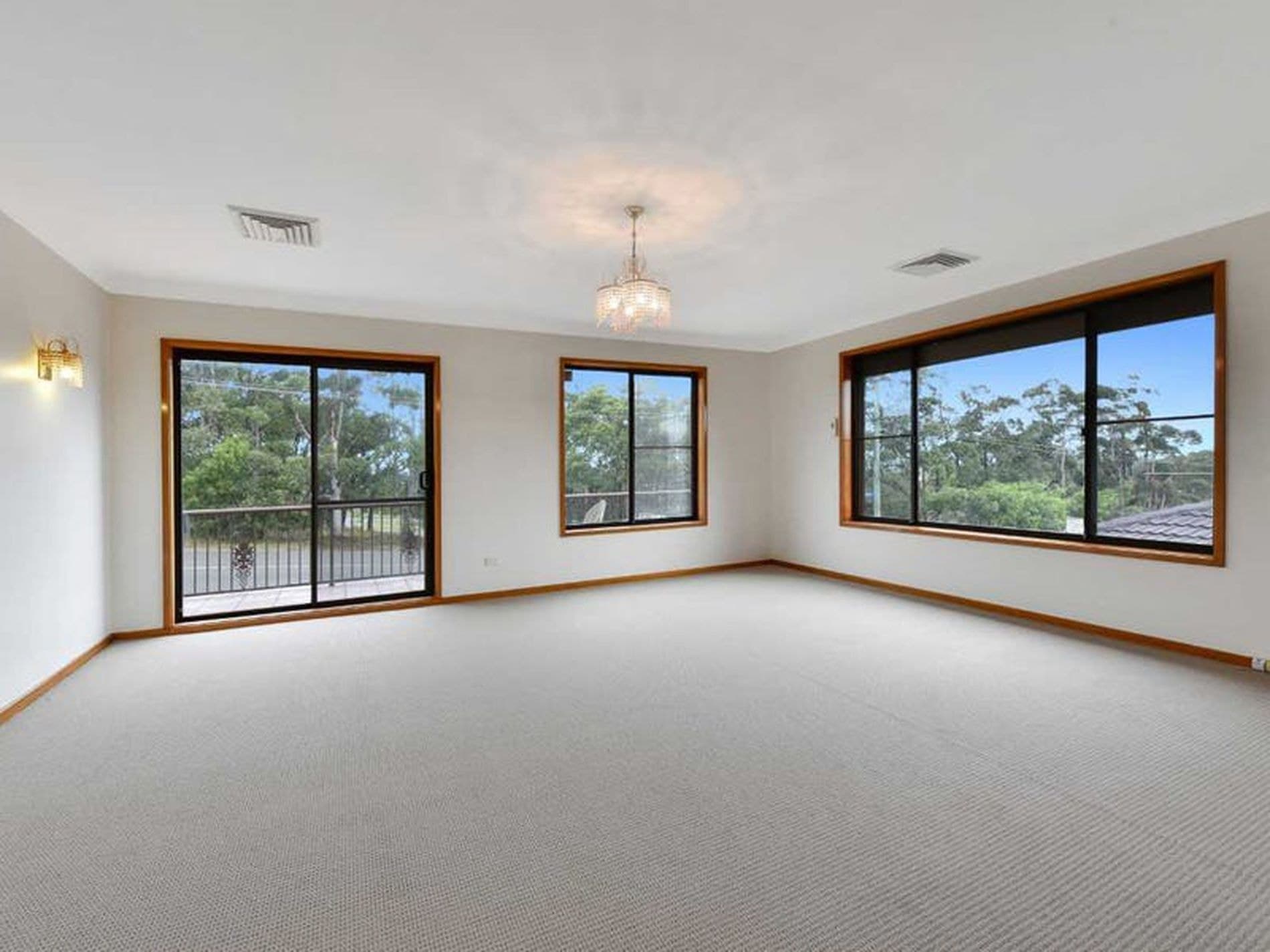 13 Old Belmont Road, Belmont North - Thumbnail 3