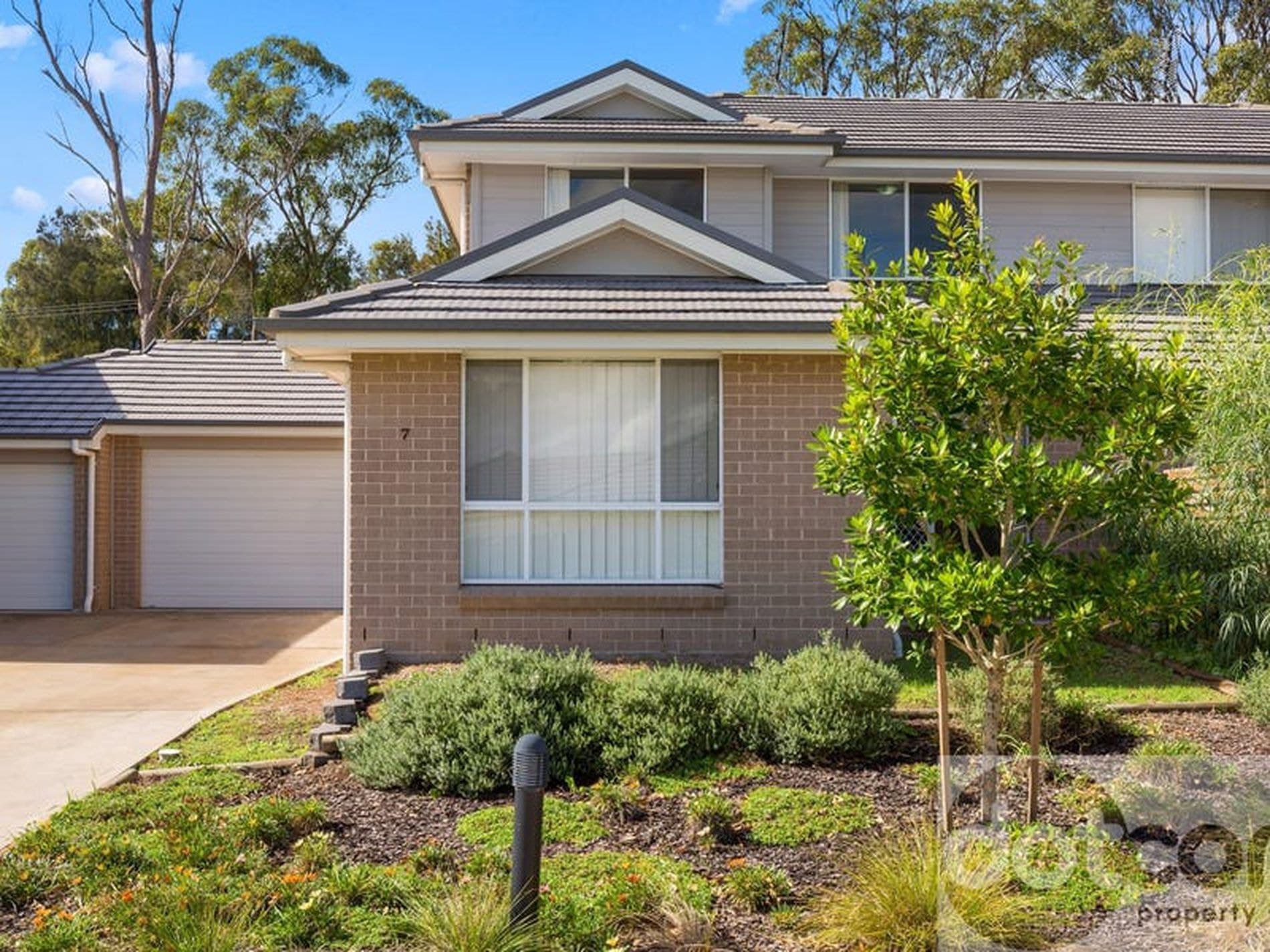 7 / 14 Lomandra Terrace, Hamlyn Terrace - Image 1