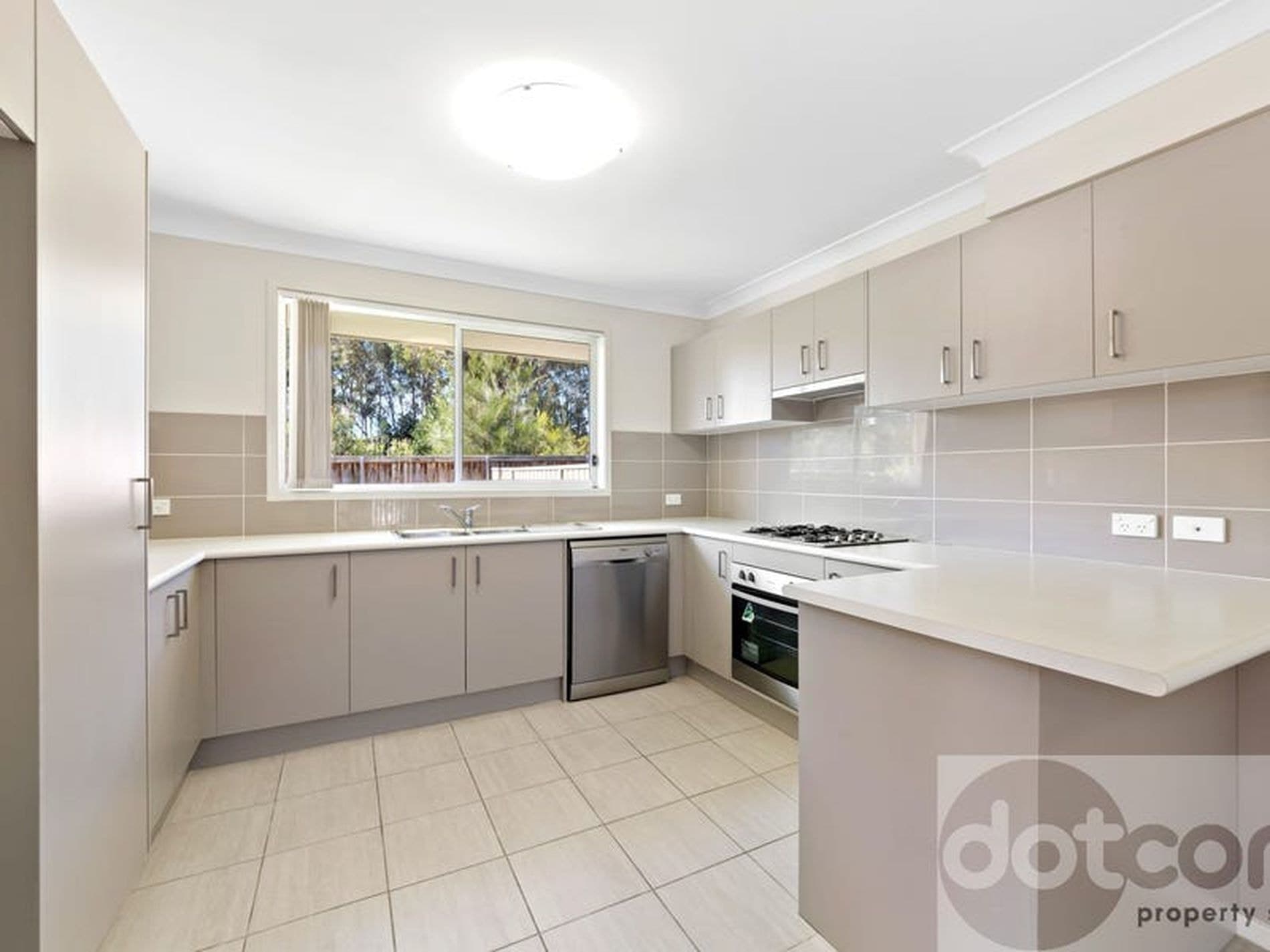 7 / 14 Lomandra Terrace, Hamlyn Terrace - Thumbnail 3