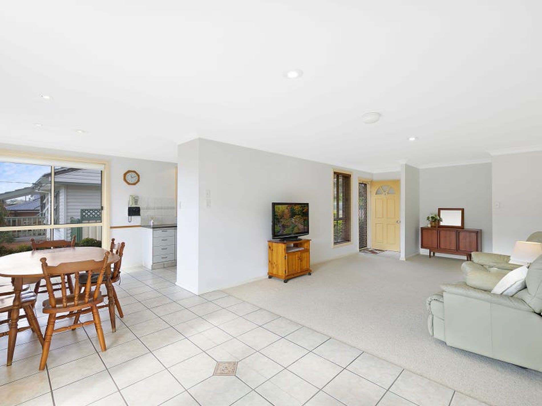 1 / 10 Manuka Parade, Gorokan - Image 1