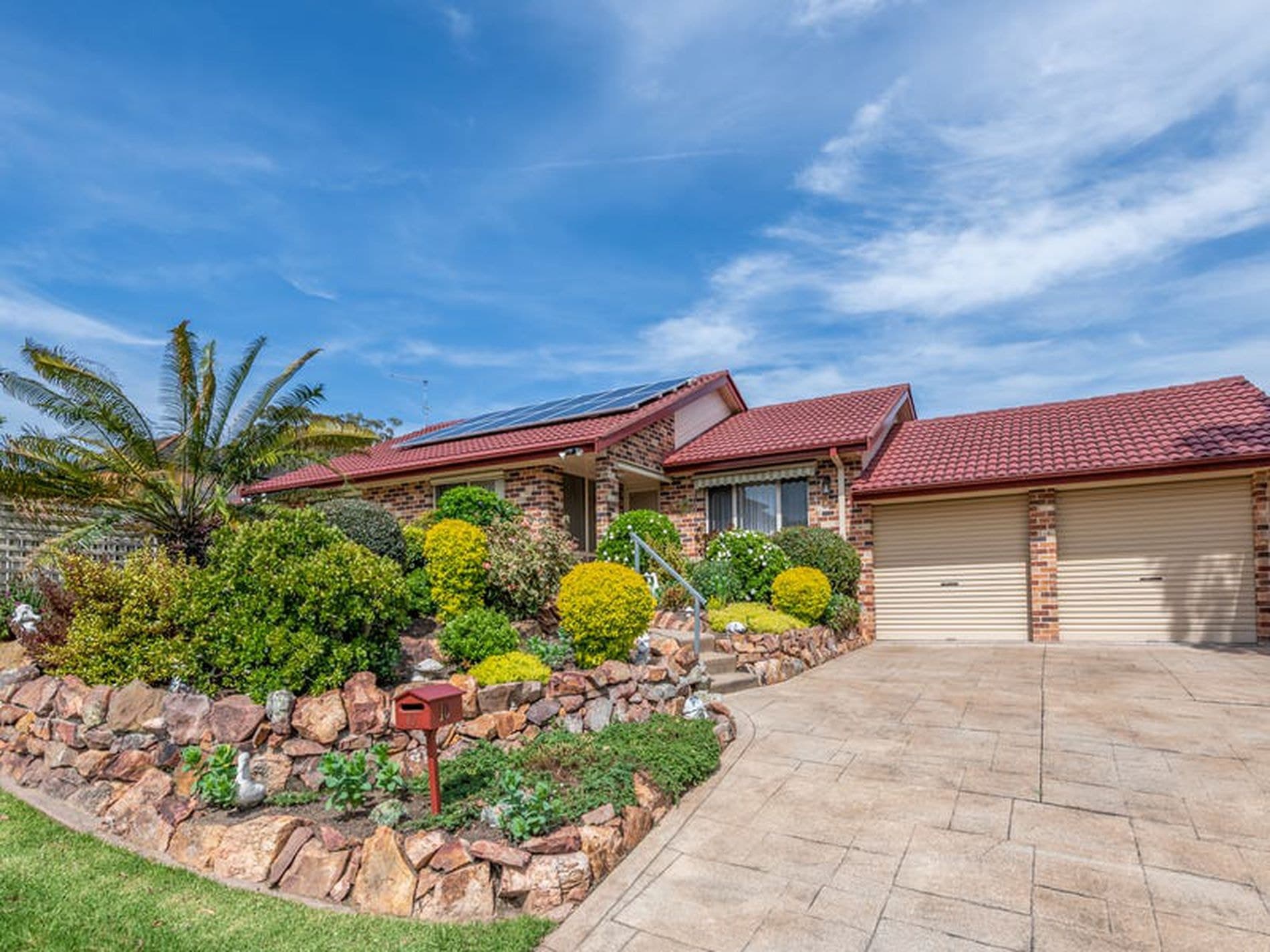 10 Lindale Way, Lakelands - Image 1