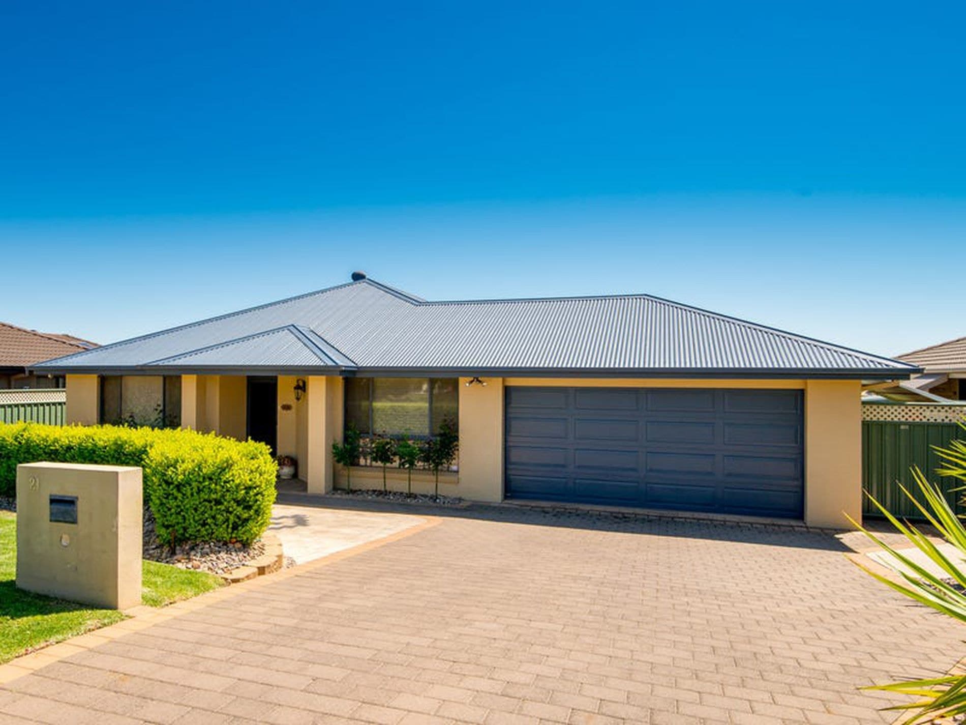 21 Cypress Point Drive, Dubbo - Thumbnail 2