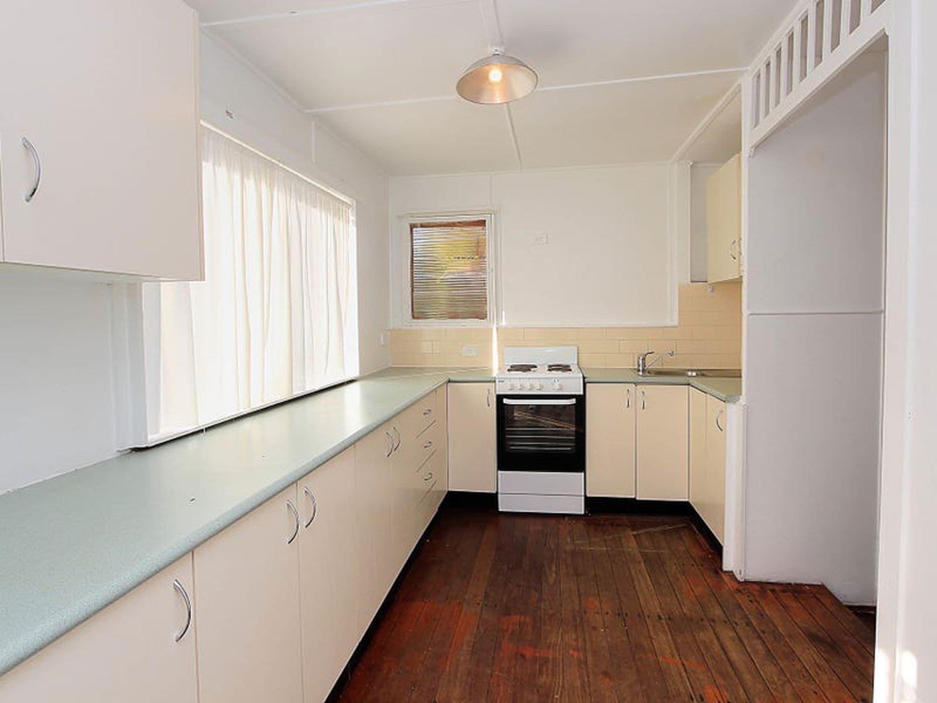 26 McDonald Avenue, Paxton - Thumbnail 3