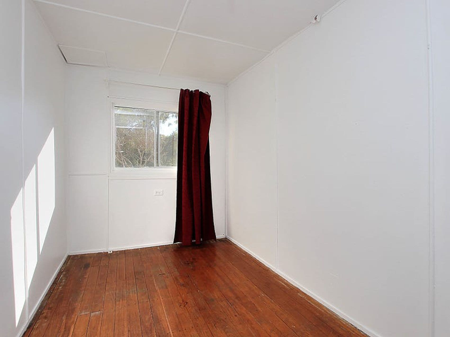26 McDonald Avenue, Paxton - Thumbnail 8